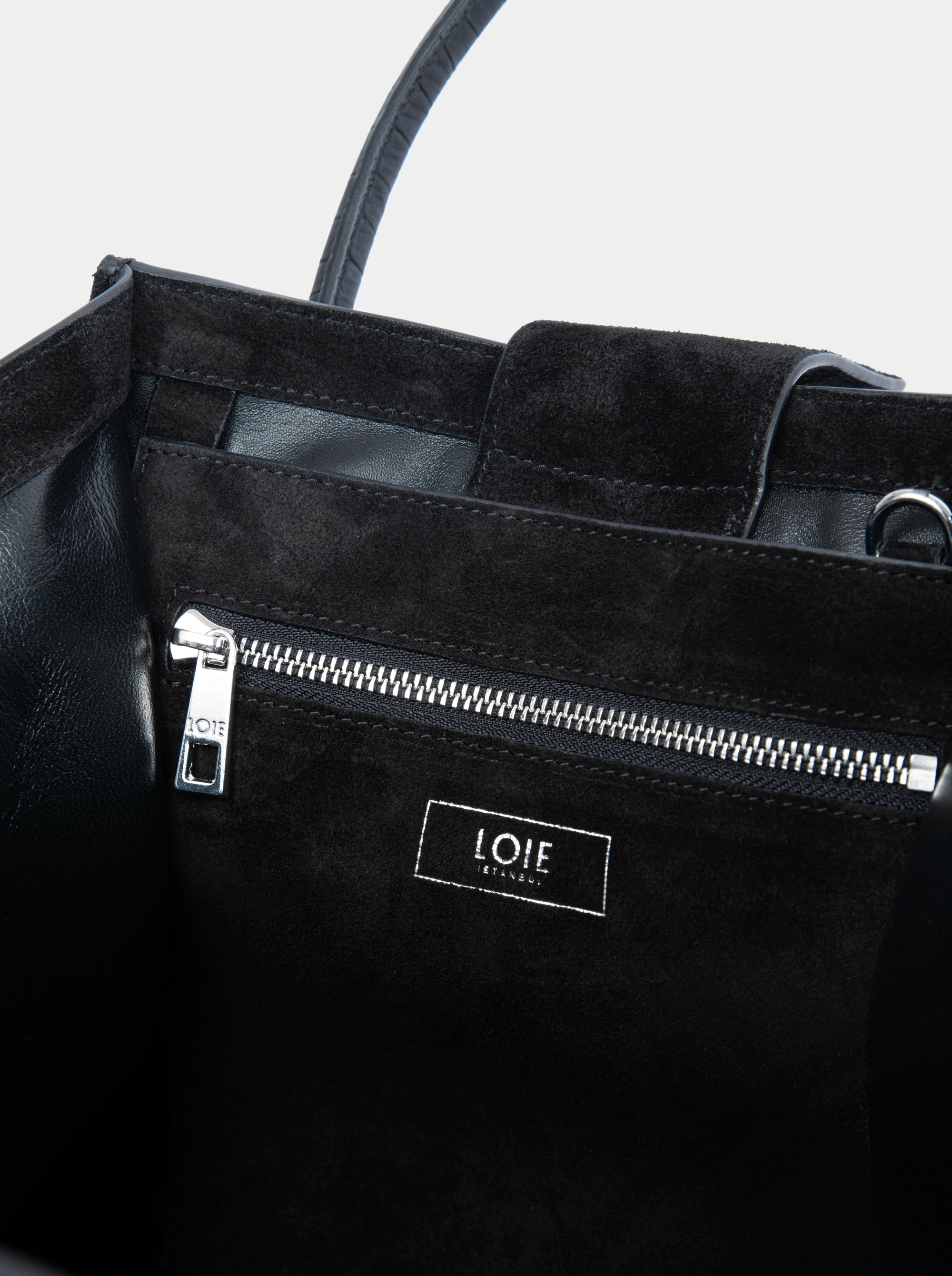 ESSENTIAL BLACK SUEDE BAG