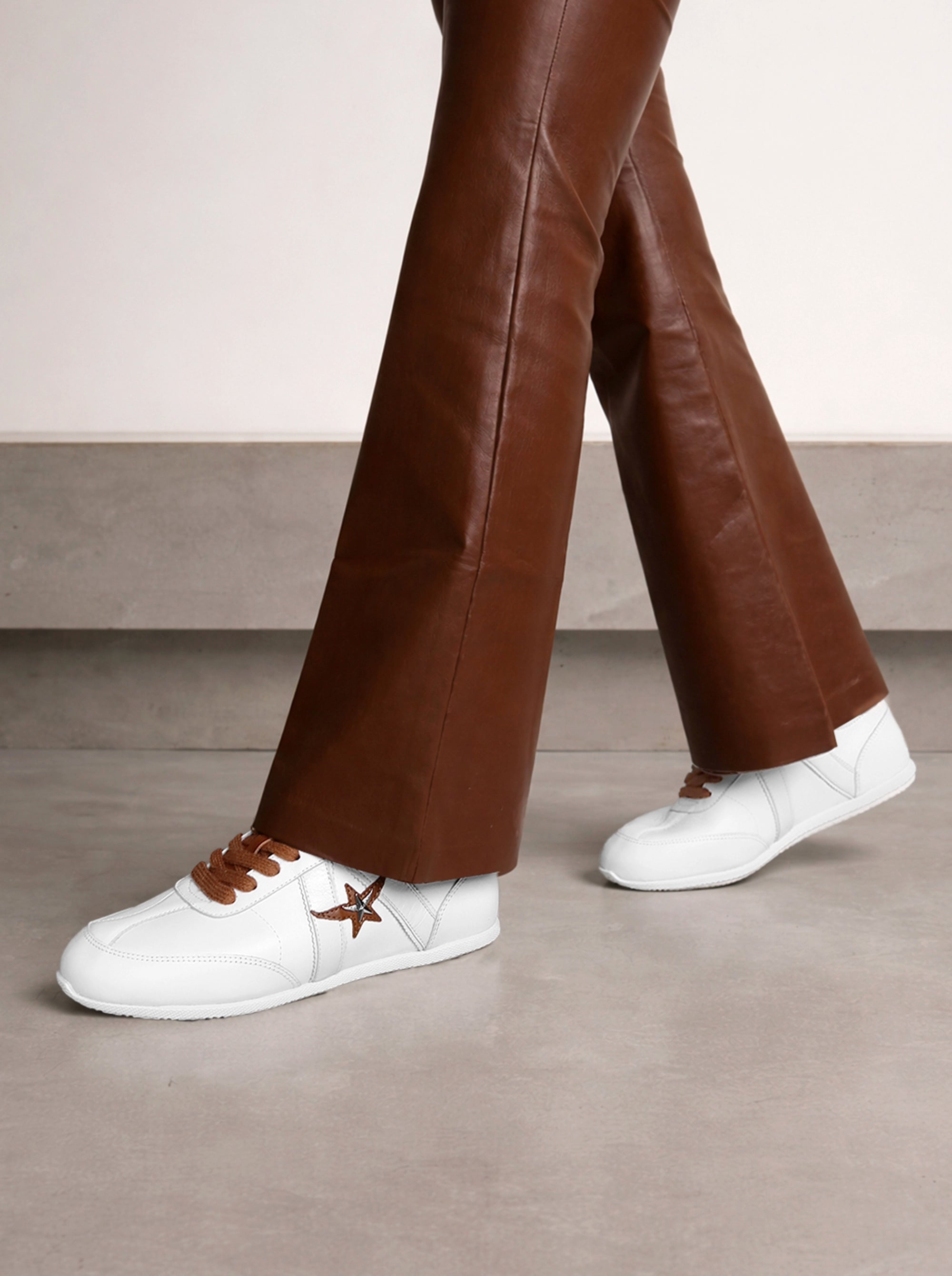 JUDD WHITE CARAMEL BROWN SNEAKERS