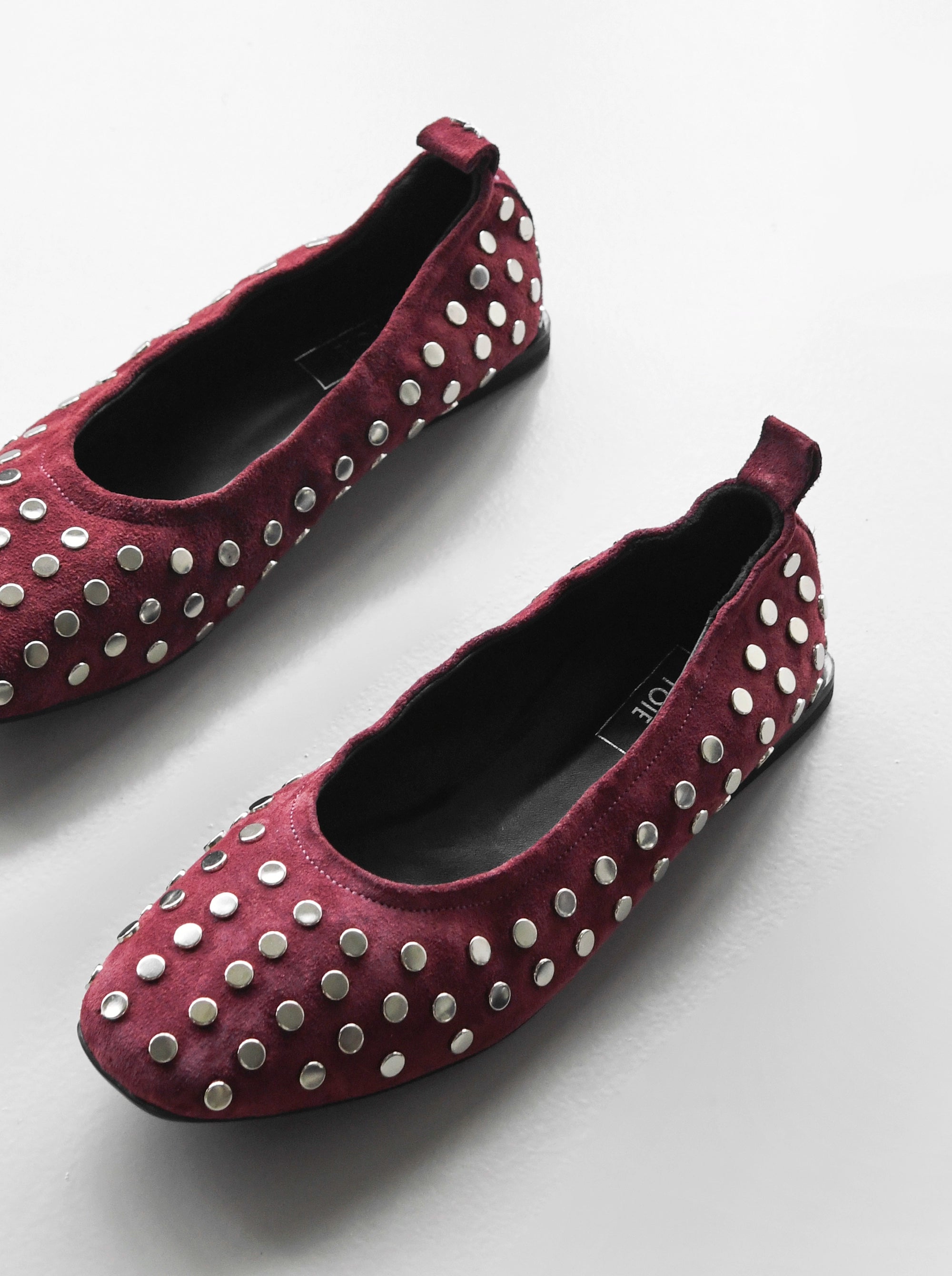 AMOR BURGUNDY SUEDE BALLET FLATS