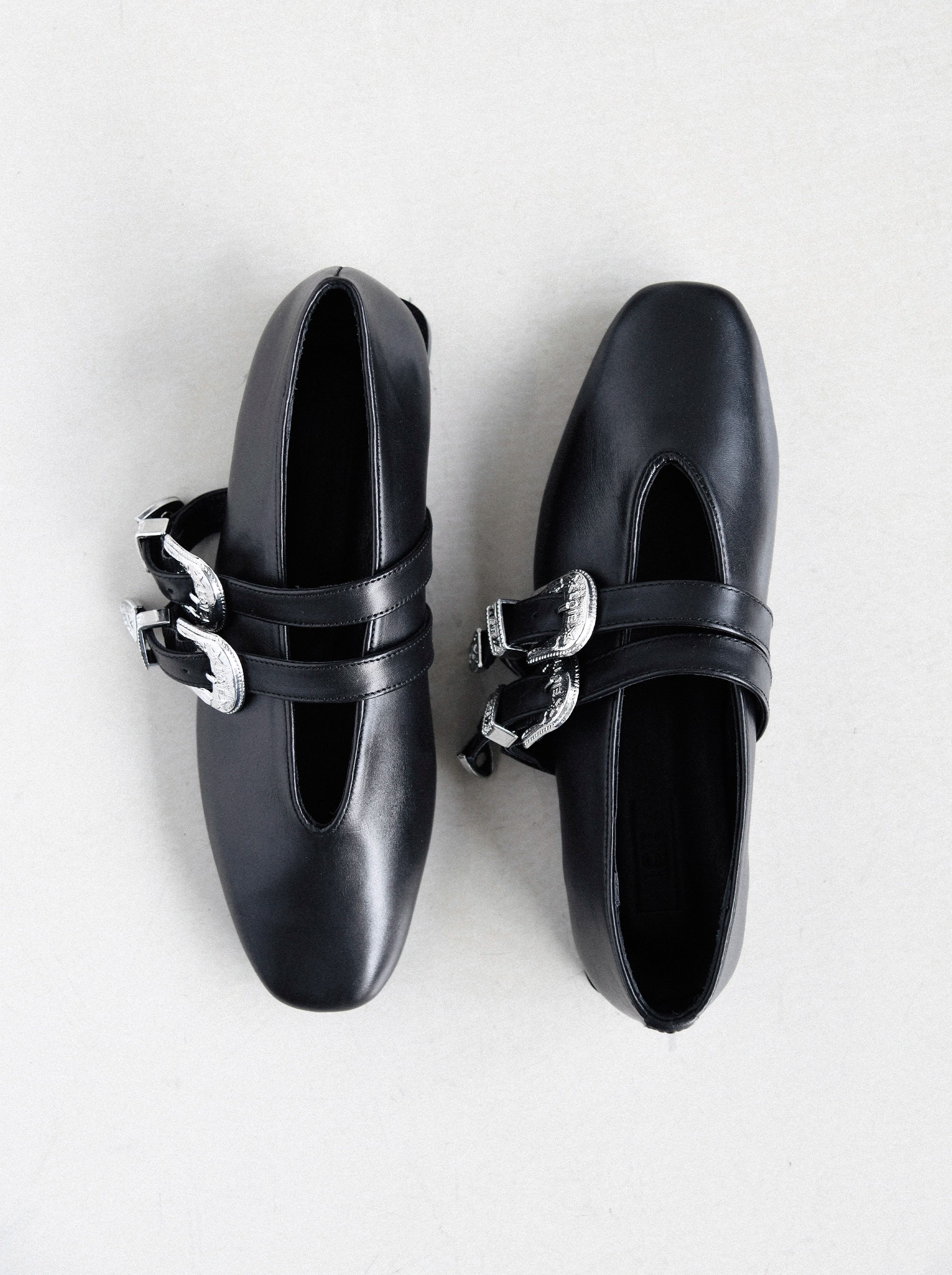 CASABLANCA BLACK LEATHER BALLET FLATS