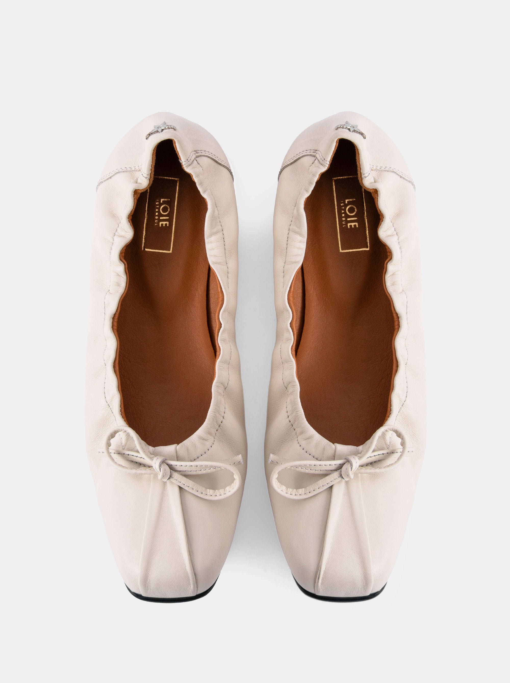 CLOUD BEIGE LEATHER BALLET FLATS