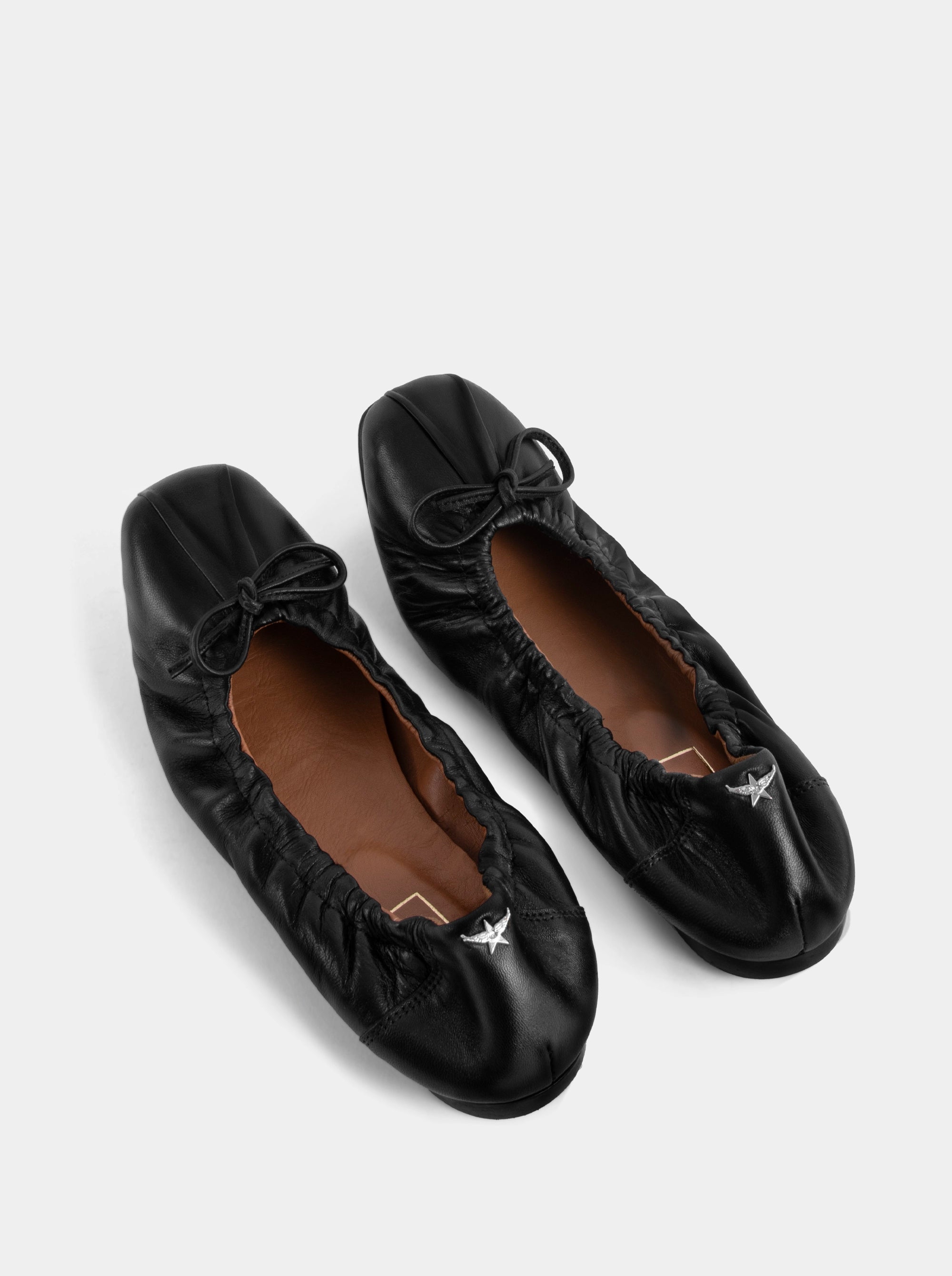 CLOUD BLACK LEATHER BALLET FLATS