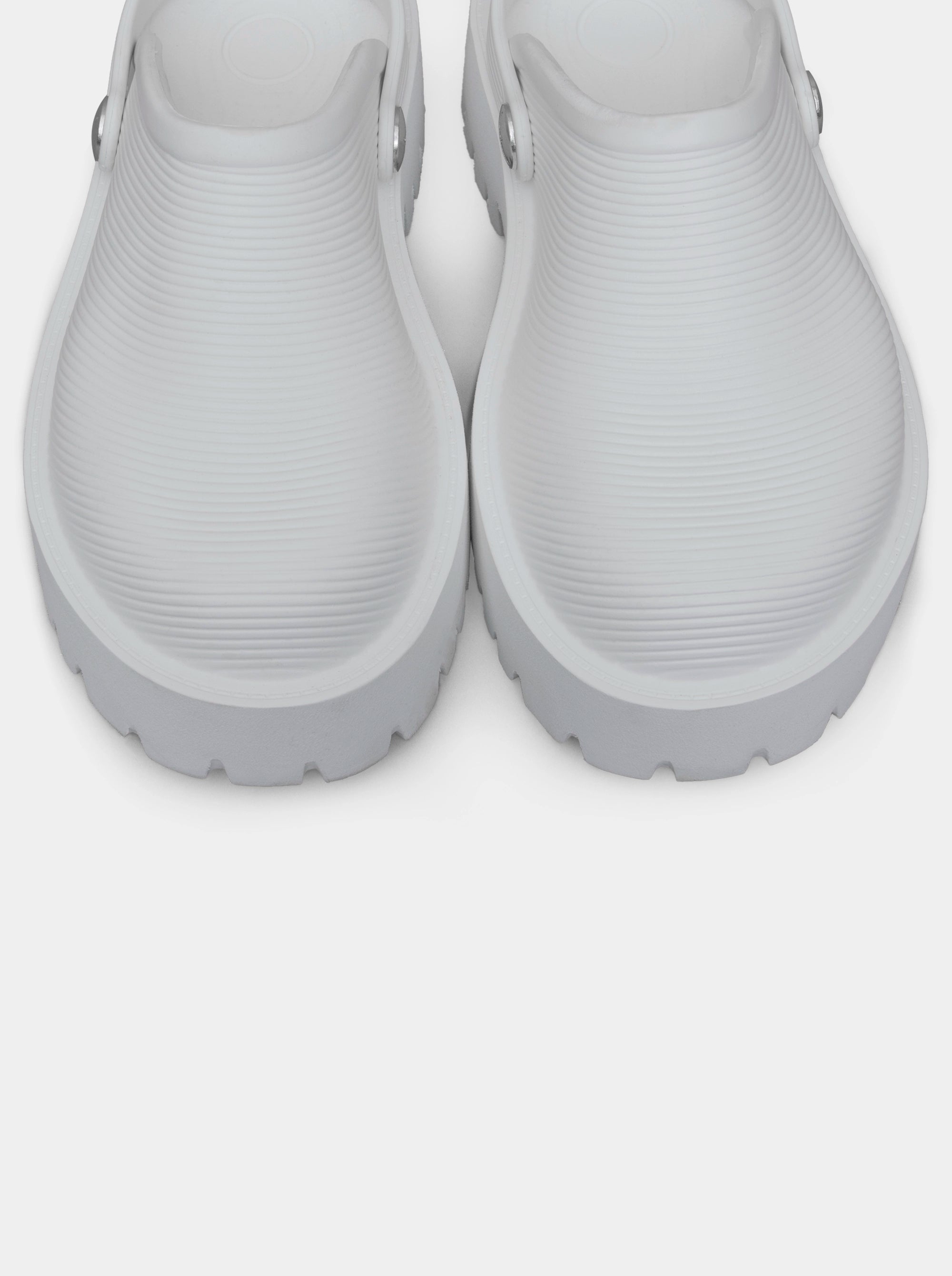 COSMOS WHITE SLIPPERS