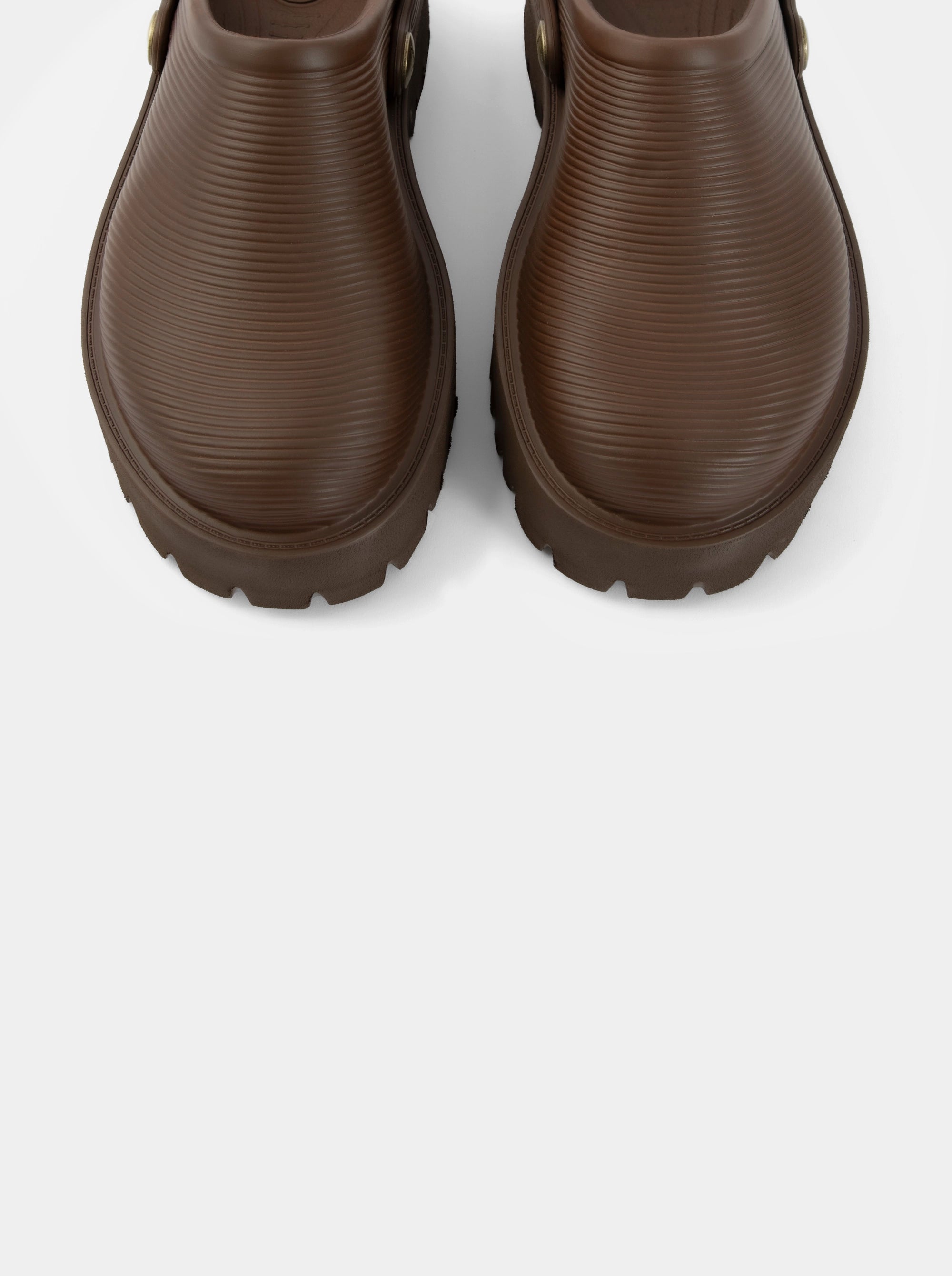 COSMOS CHOCOLATE SLIPPERS
