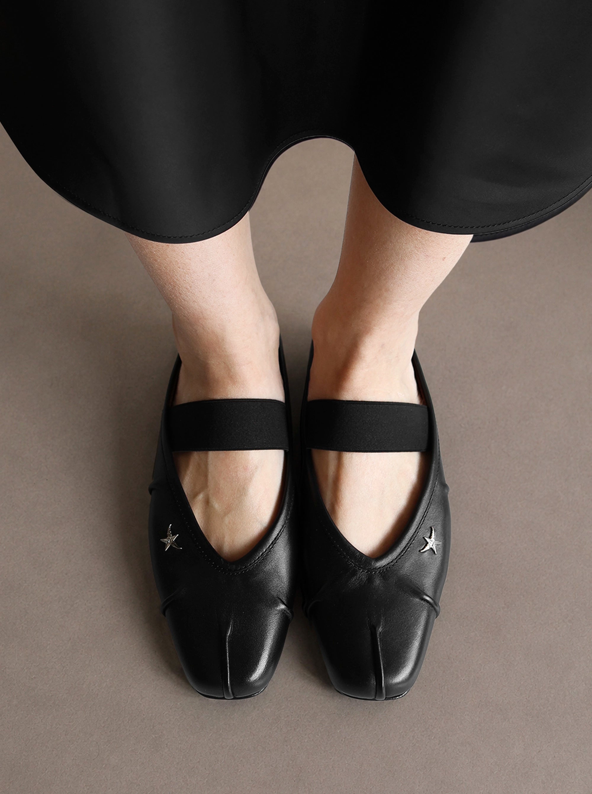 DUDE BLACK LEATHER BALLET FLATS
