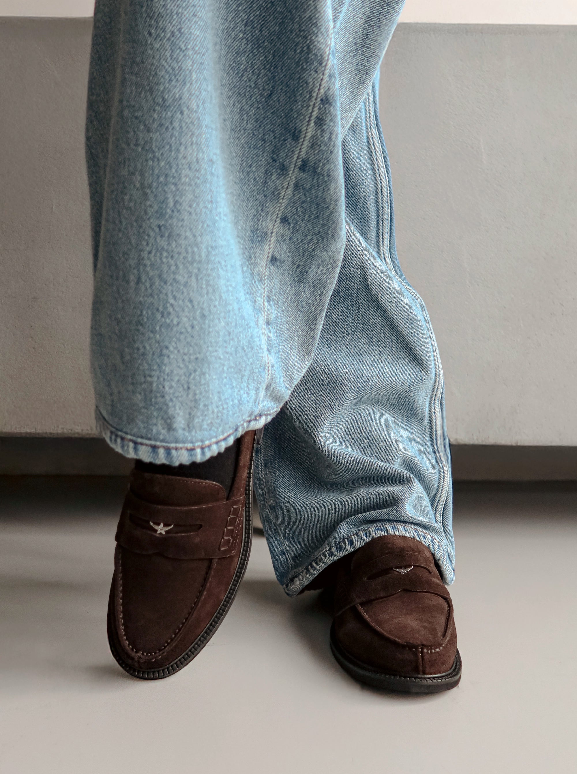 ELITE BROWN SUEDE SHOES