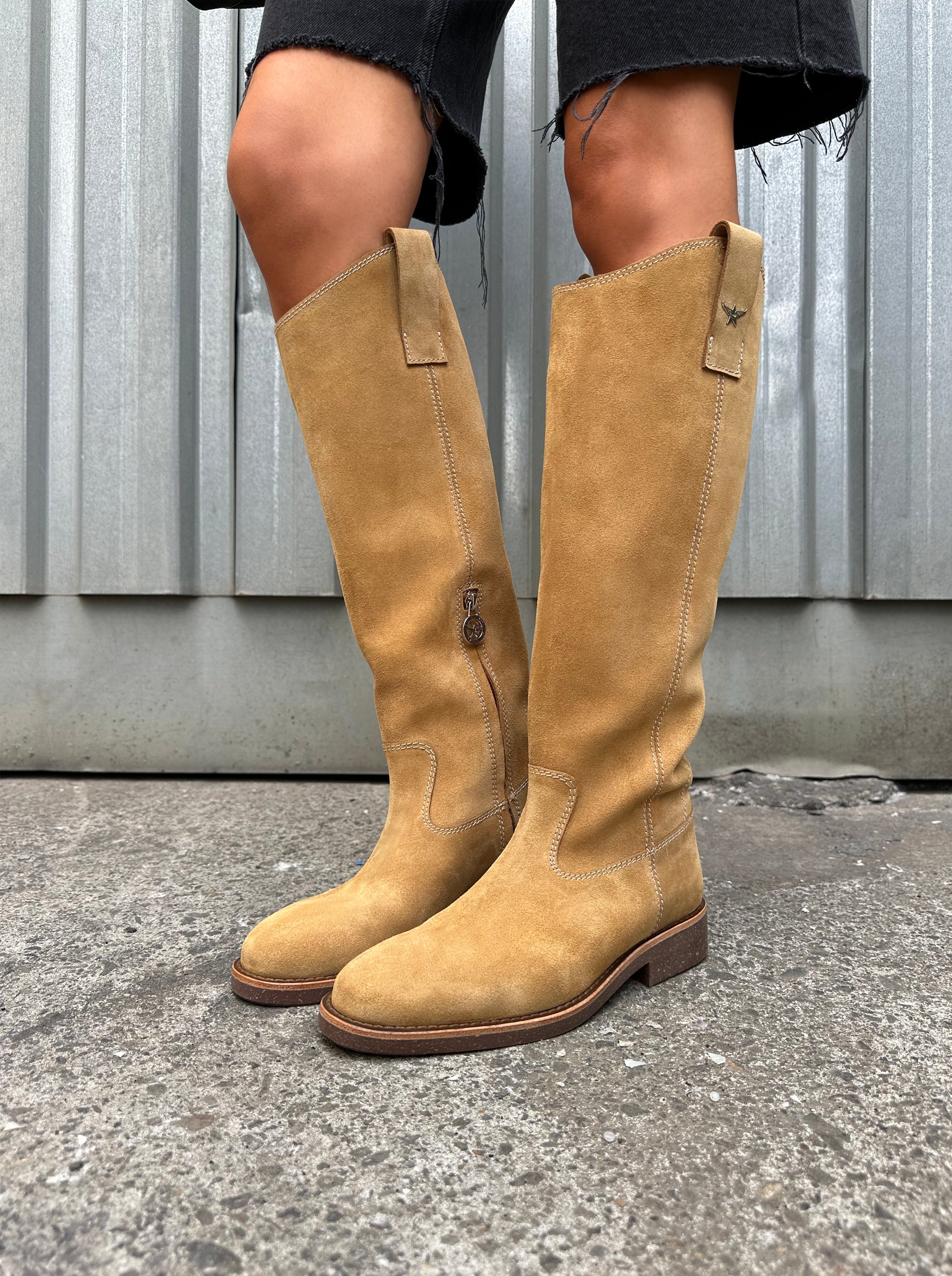 ENJOY CAMEL SUEDE BOOTS