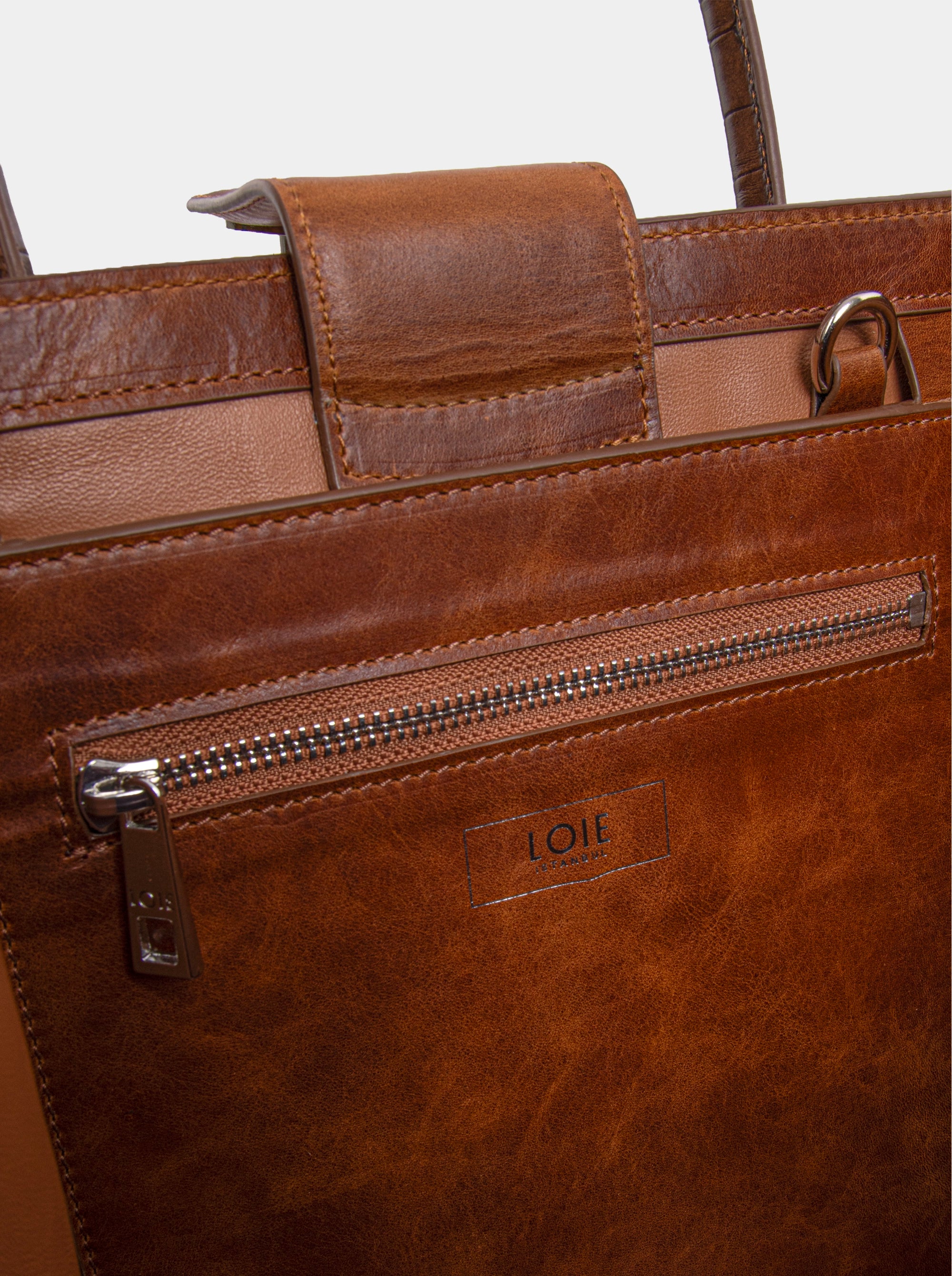 ESSENTIAL CARAMAL BROWN LEATHER BAG
