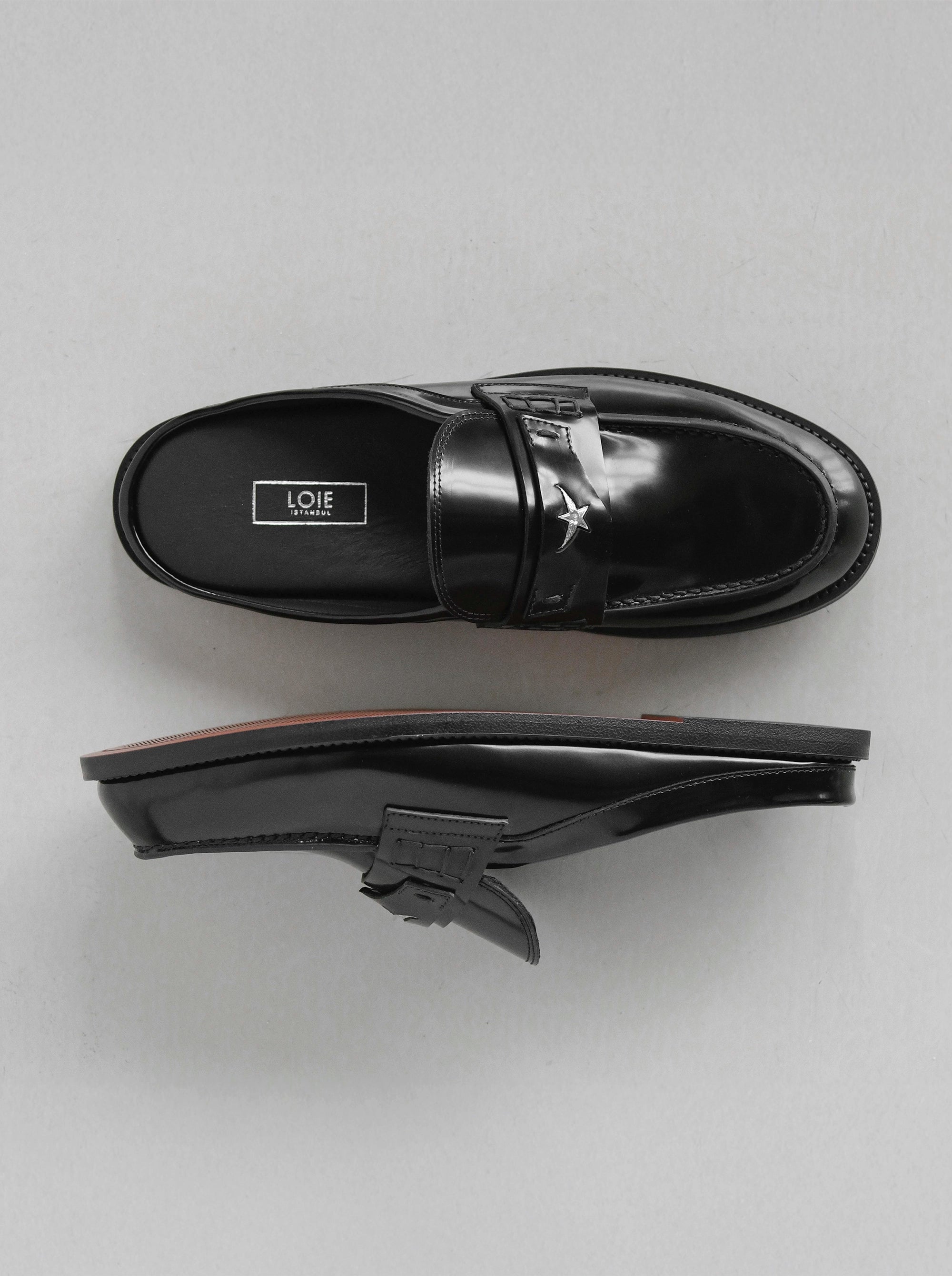 MAMO BLACK PATENT MULES SLIPPERS