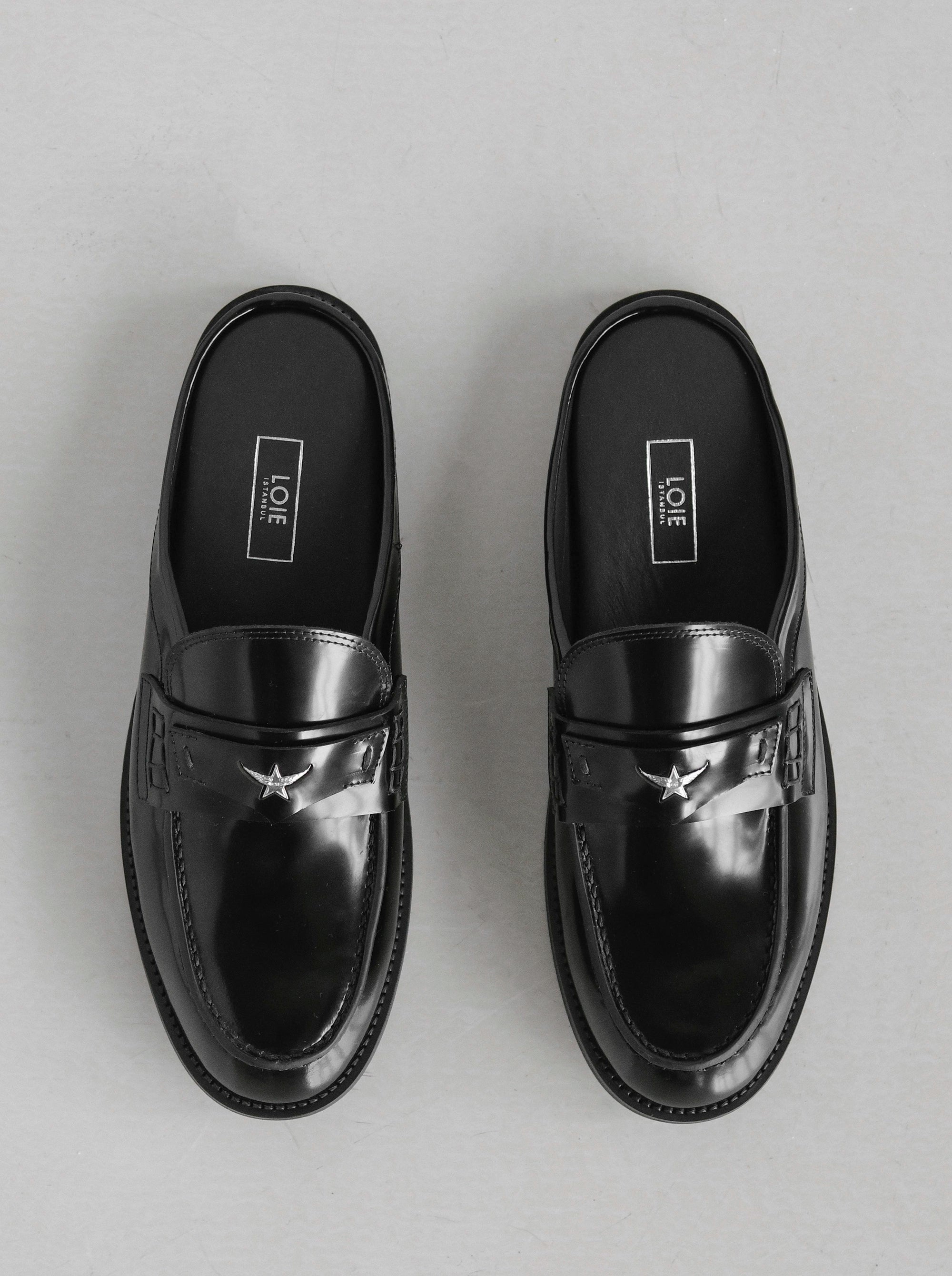 MAMO BLACK PATENT MULES SLIPPERS