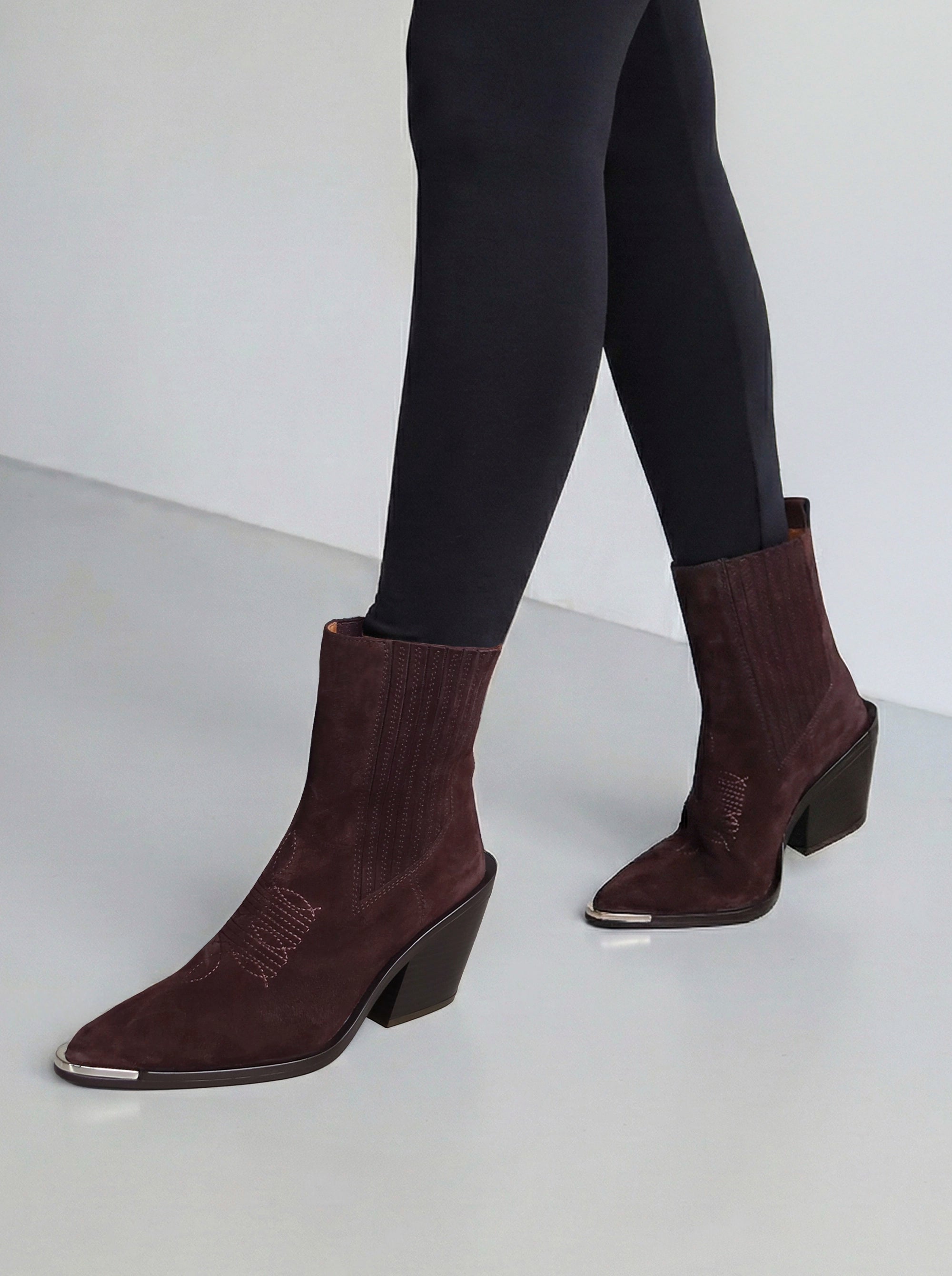 NELLA BROWN SUEDE BOOTIES
