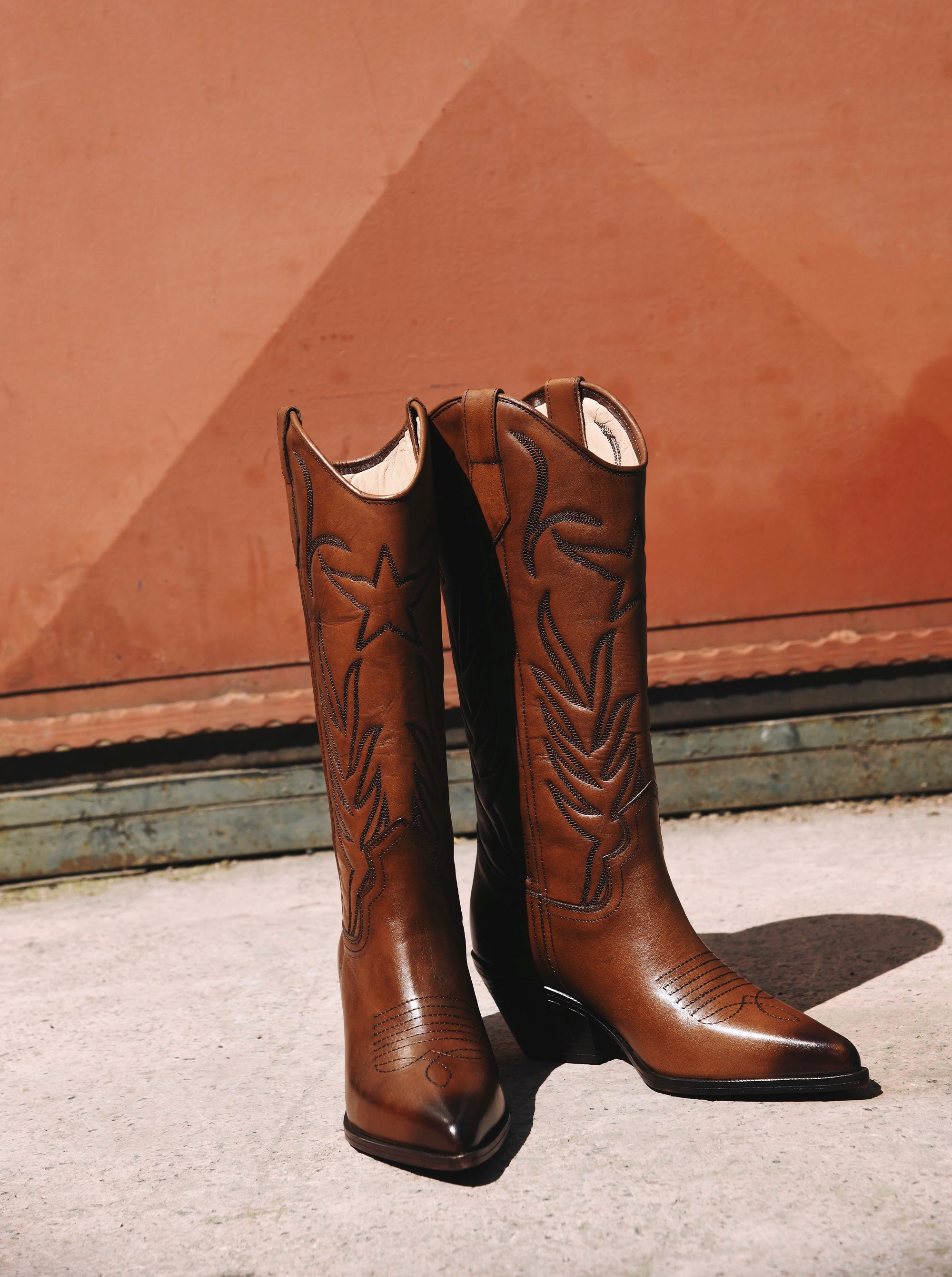 NEW WESTERN BROWN BOOTS
