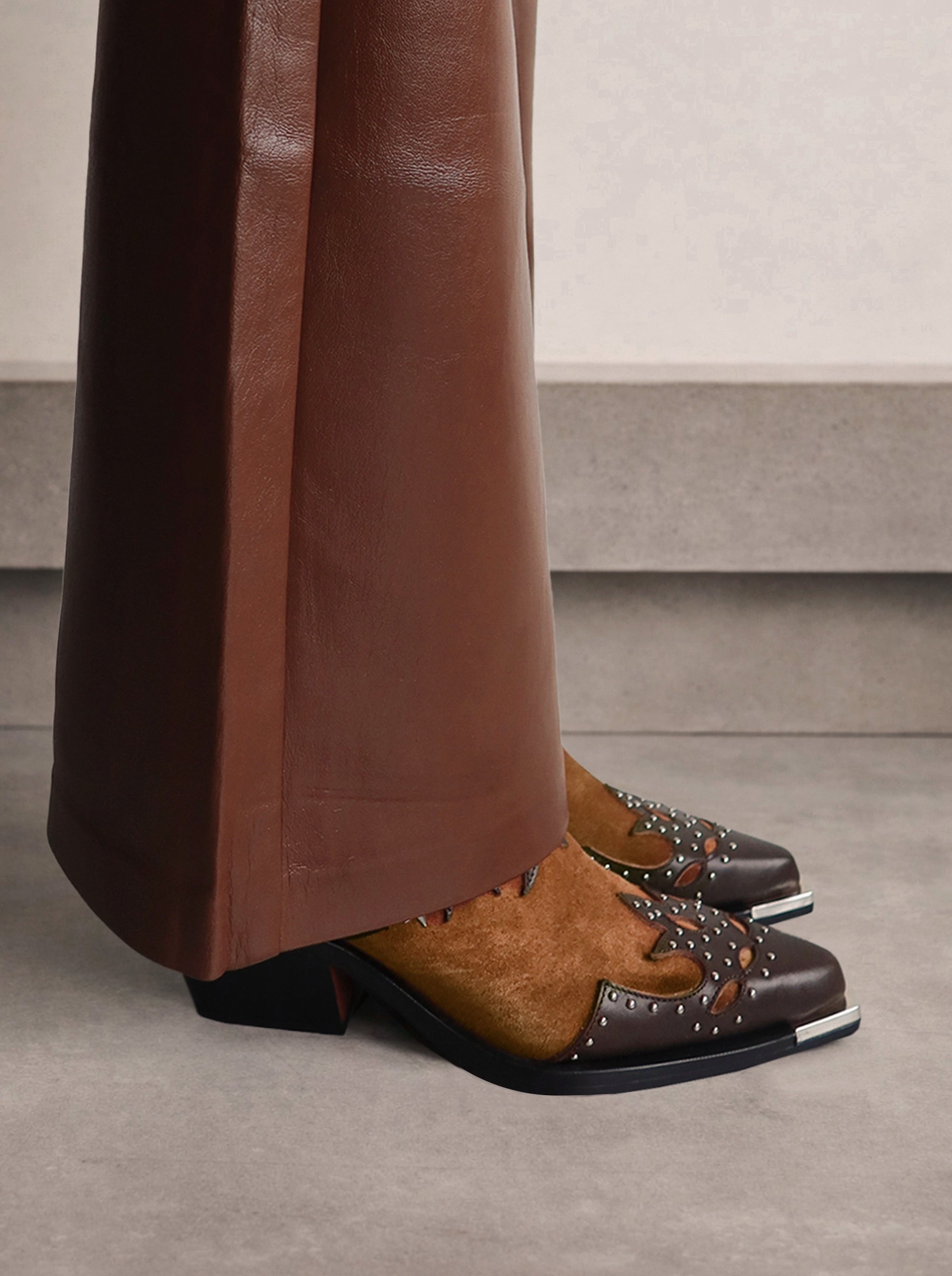 NEW VIVA BROWN LEATHER MULES SLIPPERS