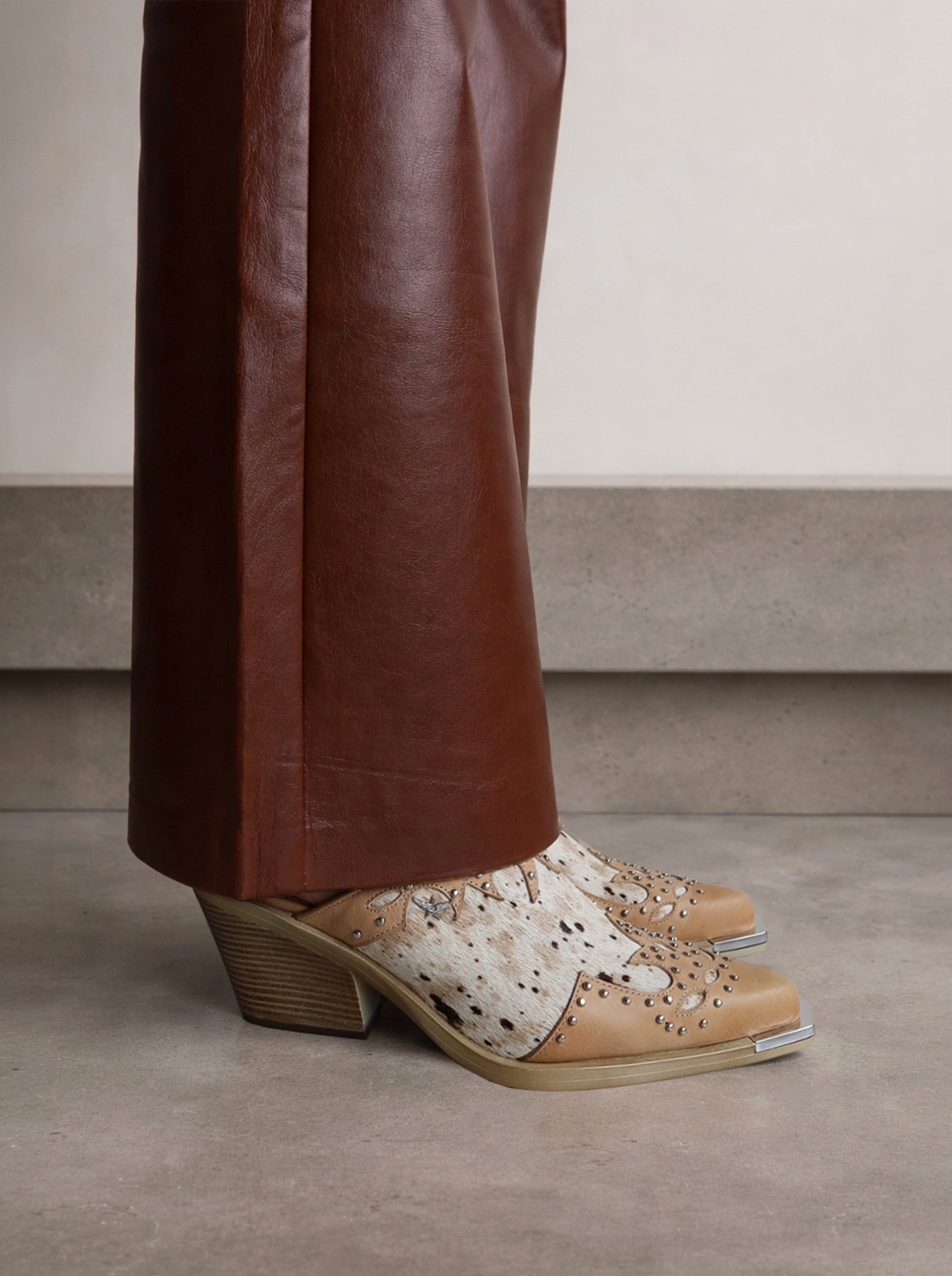 NEW VIVA HAIRY LEATHER SLIPPER