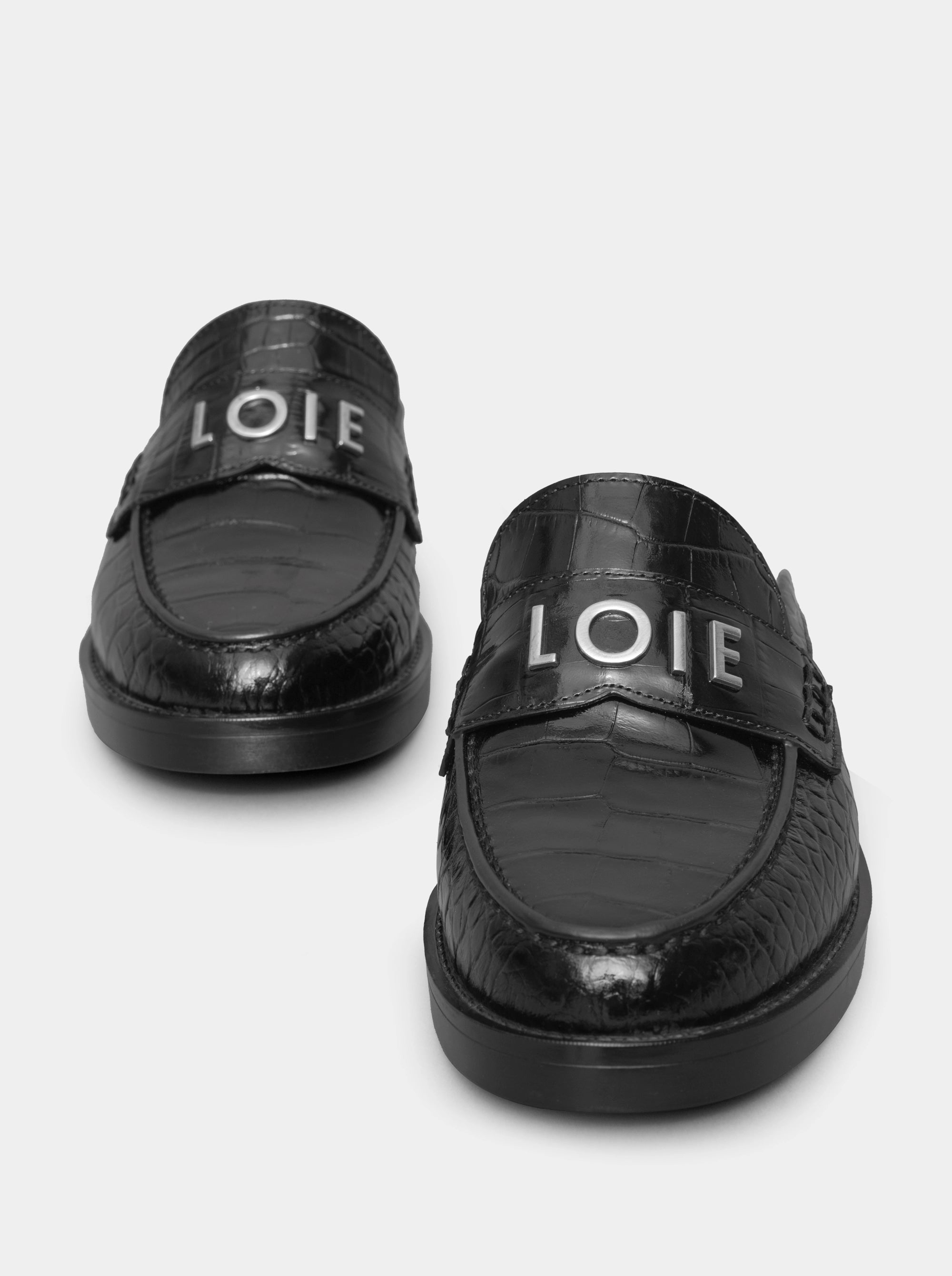 PEPE BLACK CROCO SLIPPERS
