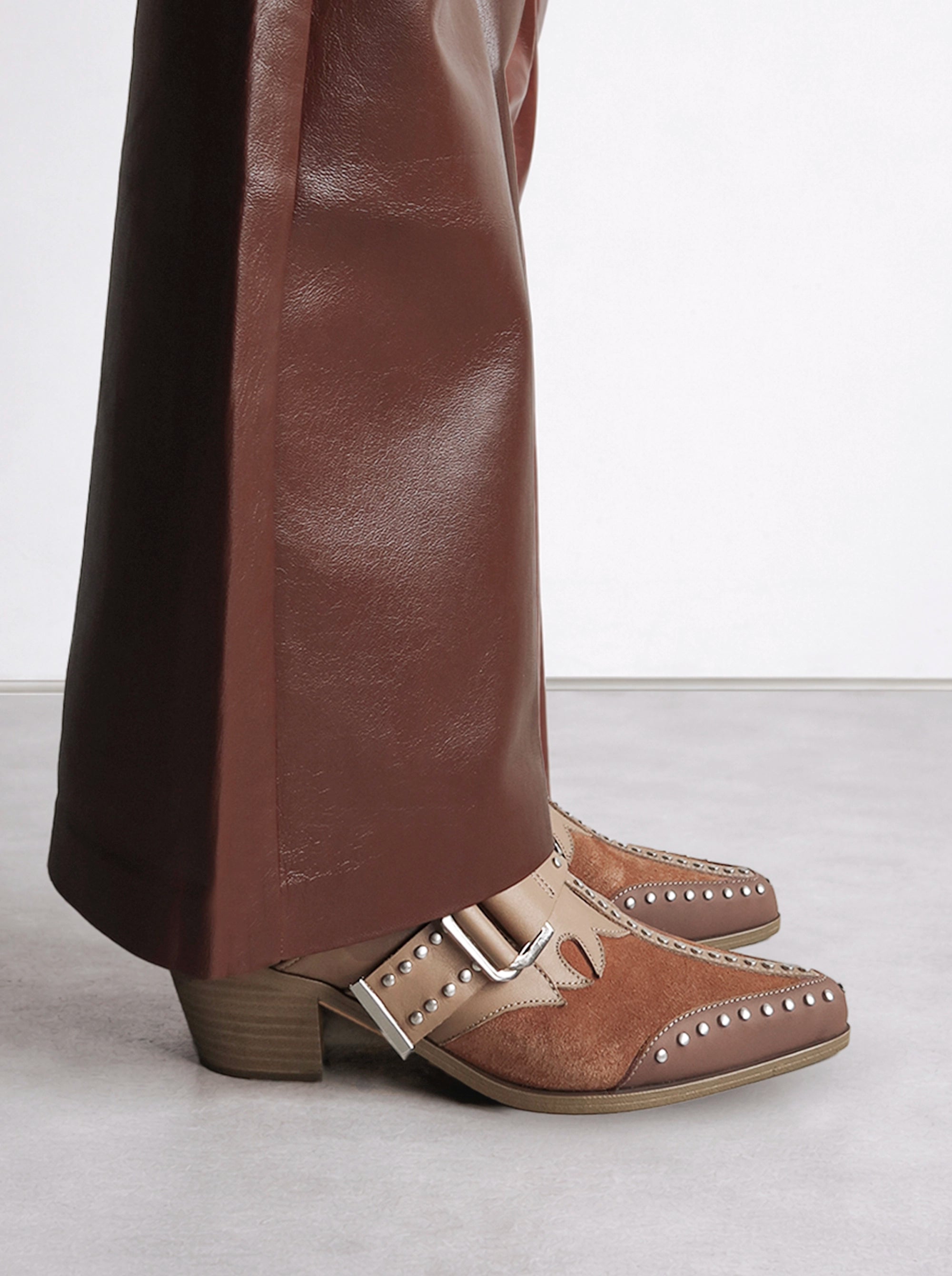 PERY MULES CINNAMON SUEDE SLIPPERS