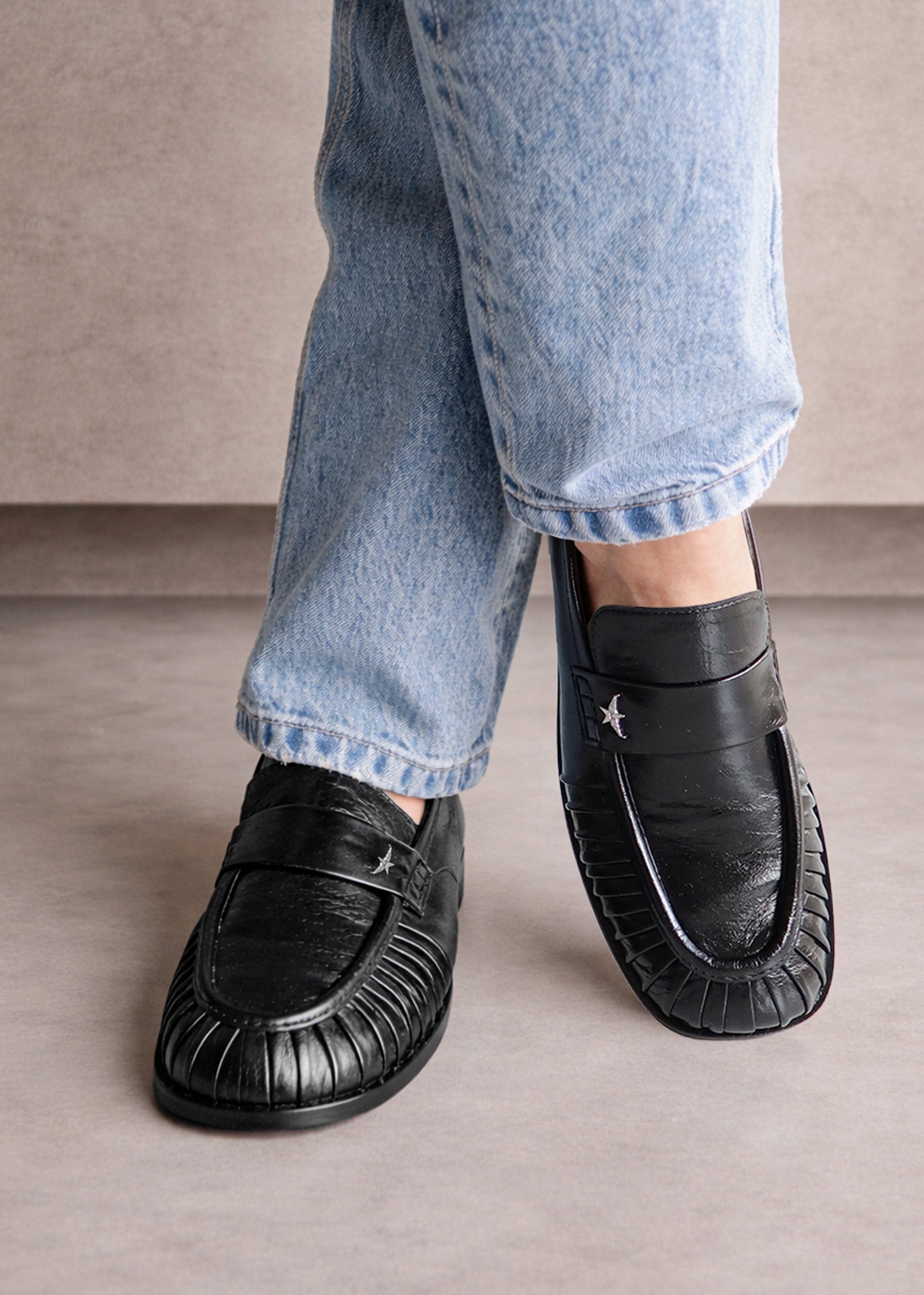 PESO BLACK LEATHER SHOES