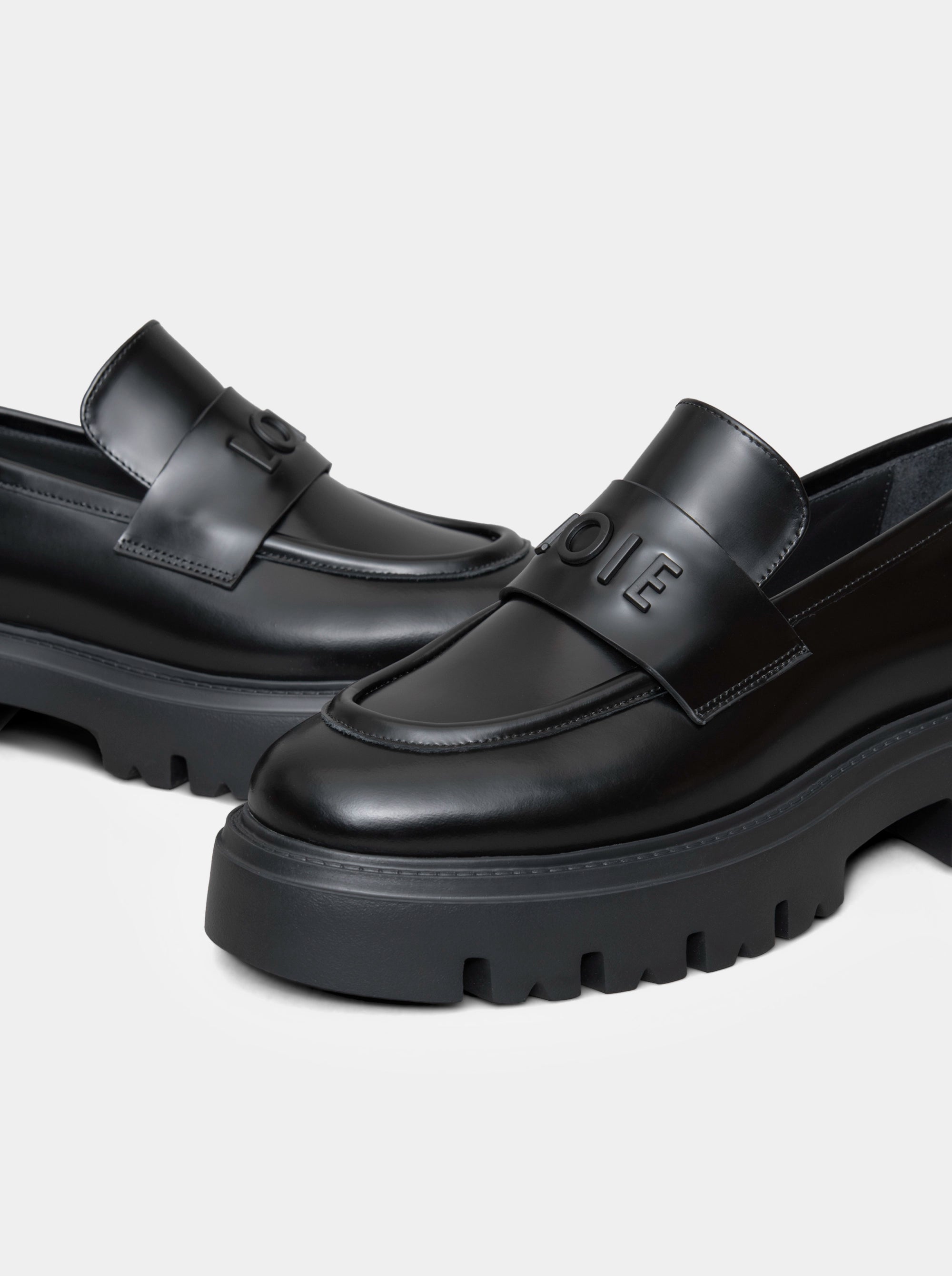 SANDERO BLACK SHOES