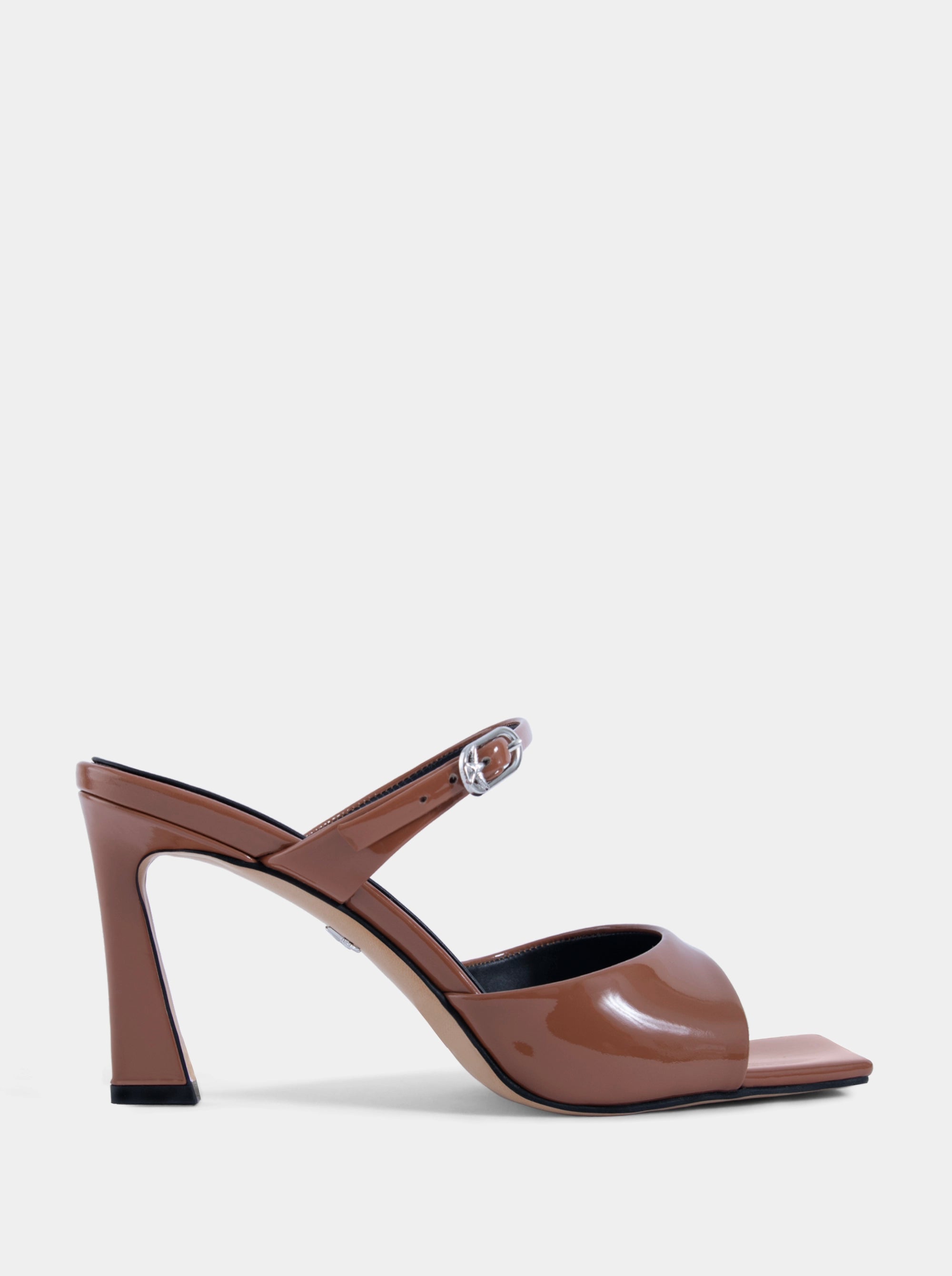 SERA CARAMEL PATENT SANDALS