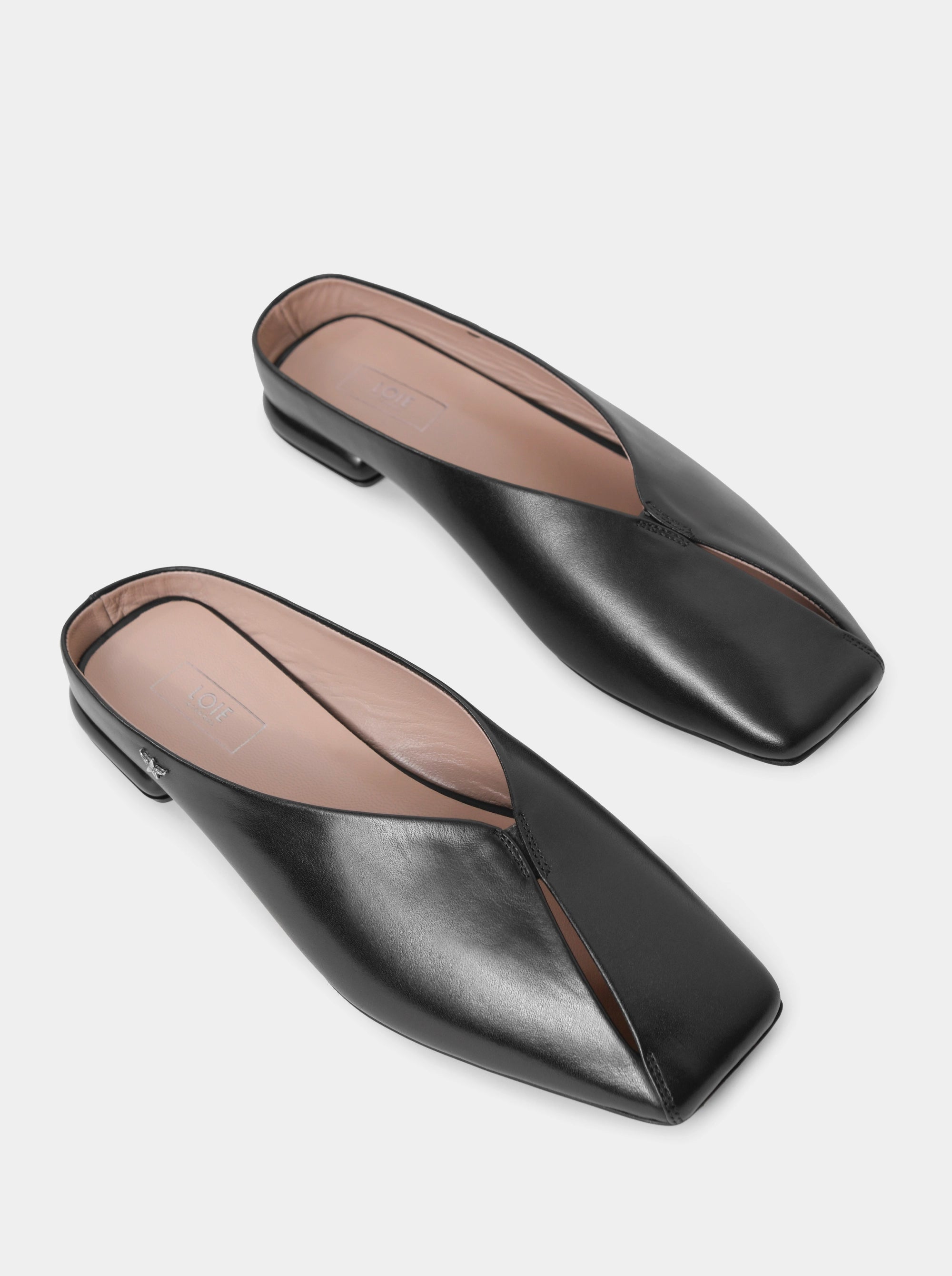 SIMA BLACK LEATHER SLIPPERS