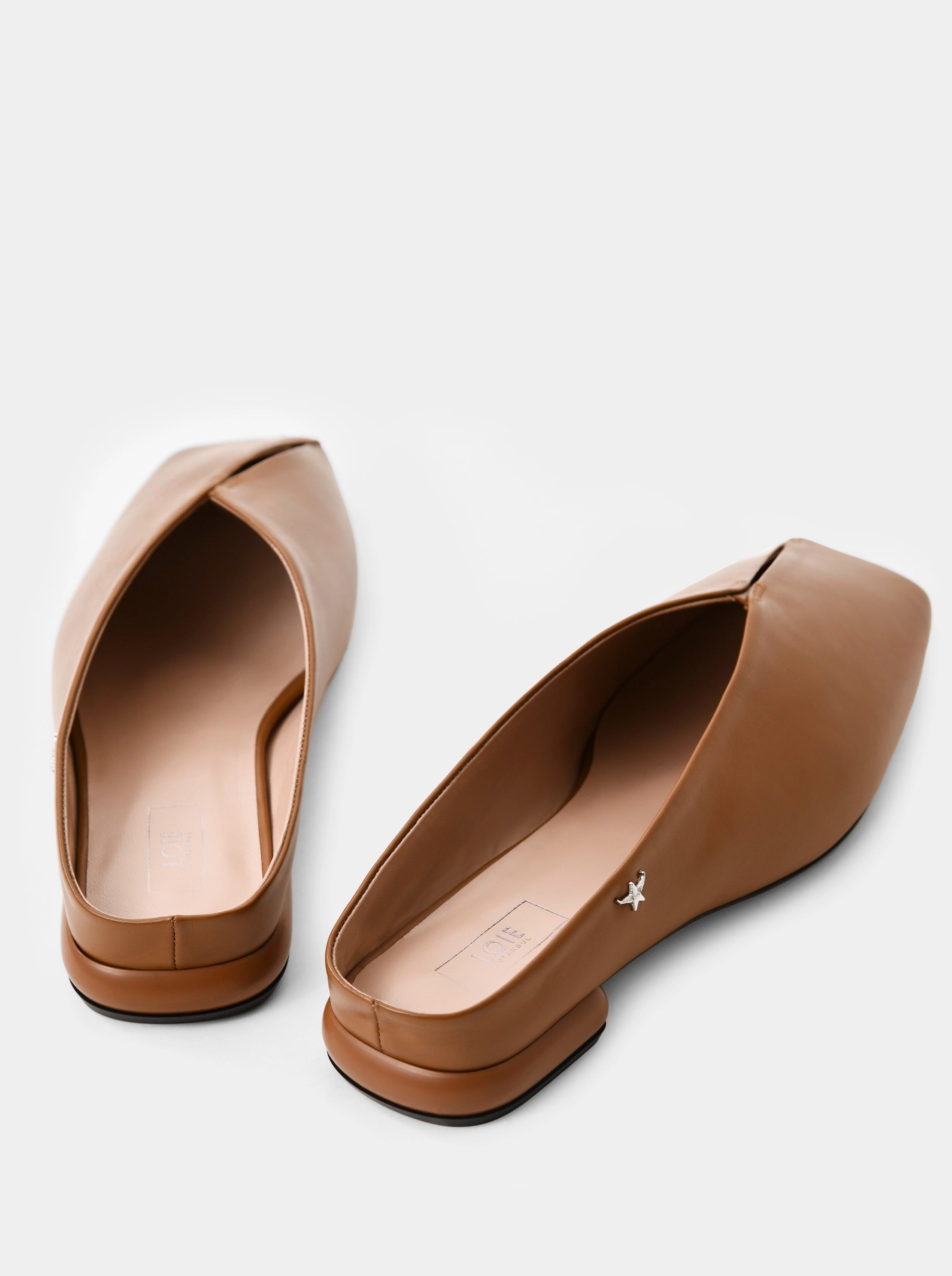 SIMA CARAMEL BROWN LEATHER SLIPPERS