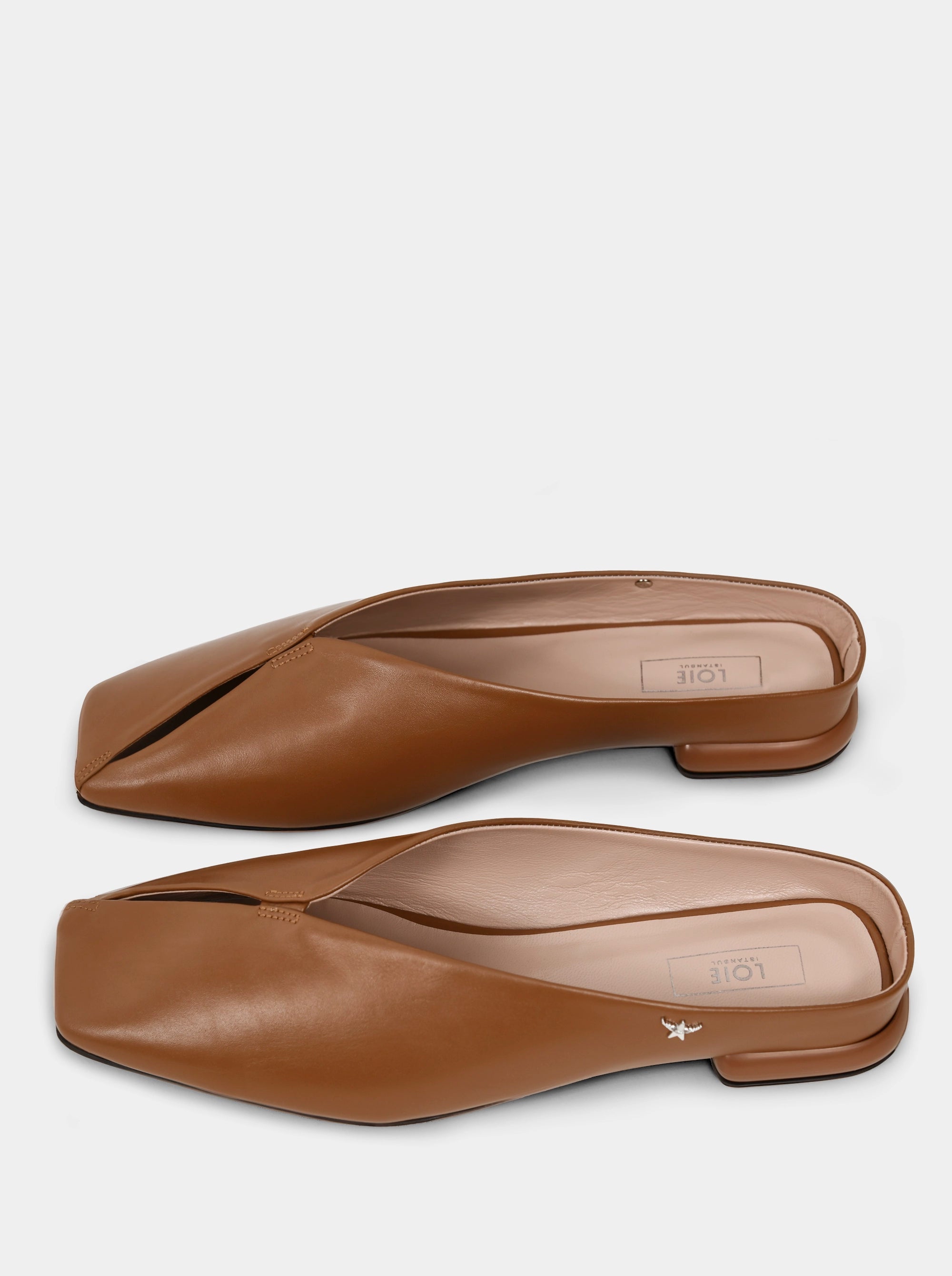 SIMA CARAMEL BROWN LEATHER SLIPPERS