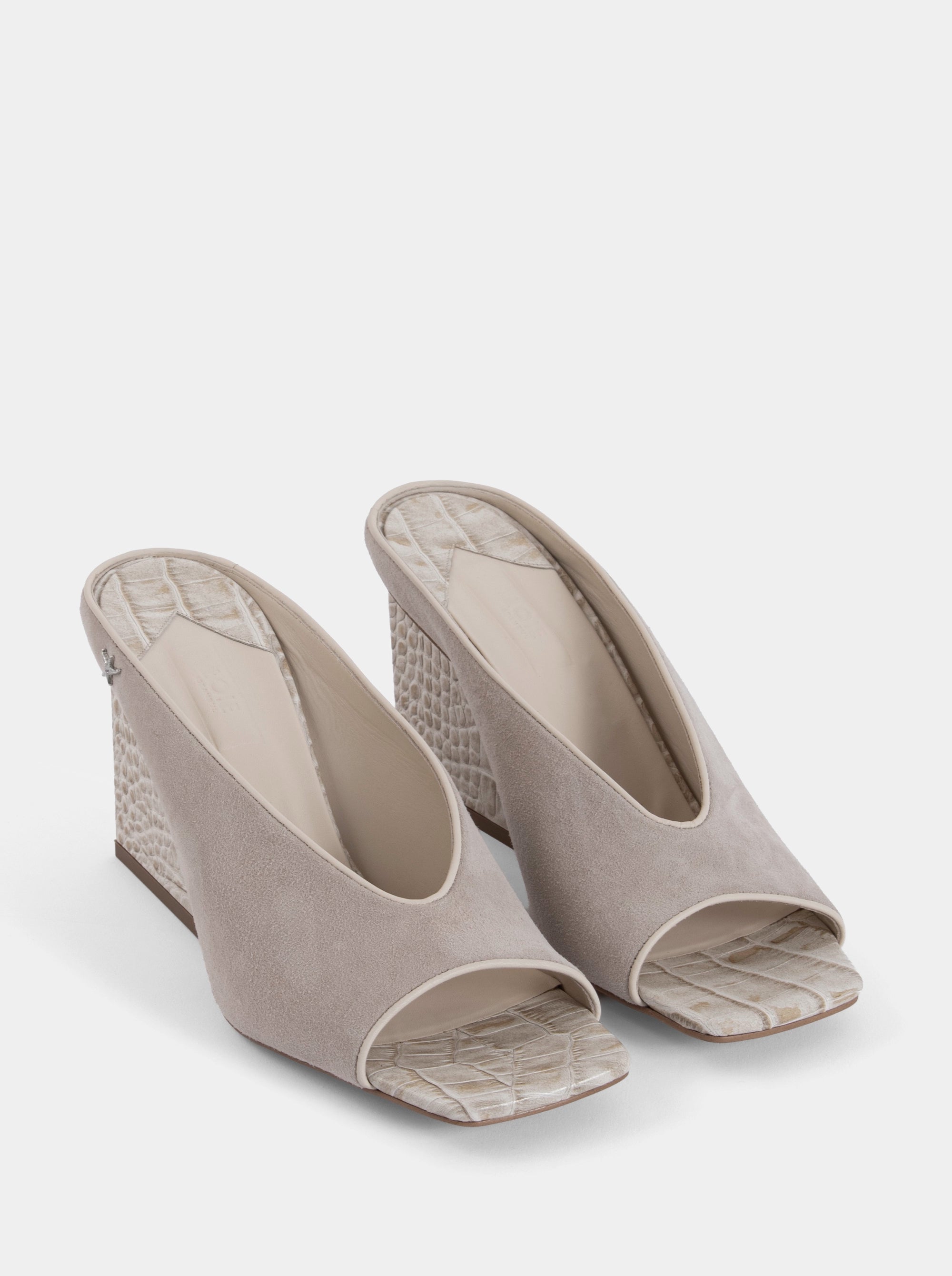 STRATEGY TABACCO SUEDE SANDALS