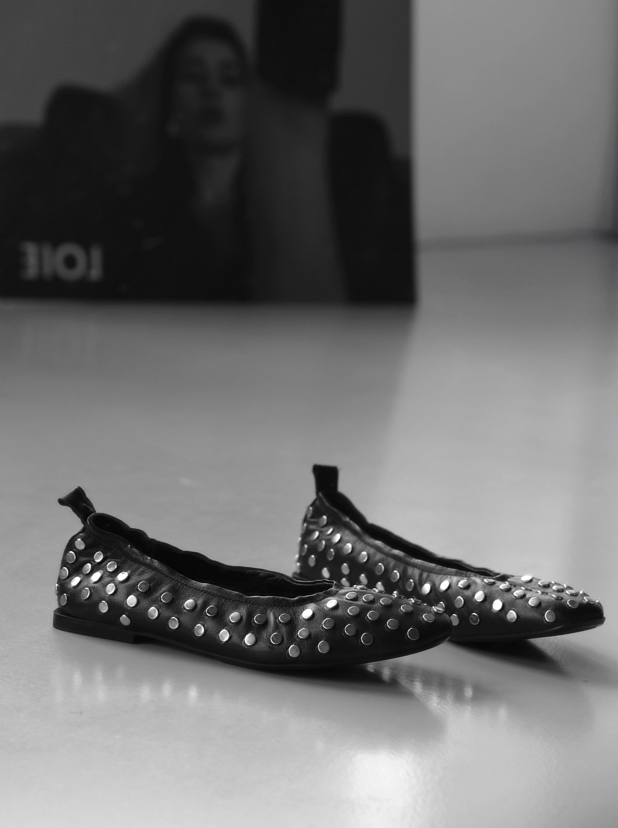 AMOR BLACK LEATHER BALLET FLATS
