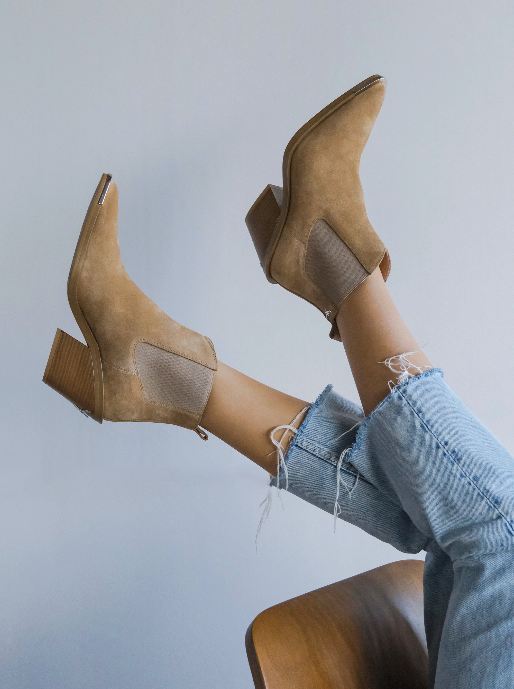 BELLINI CAMEL SUEDE BOOTIES