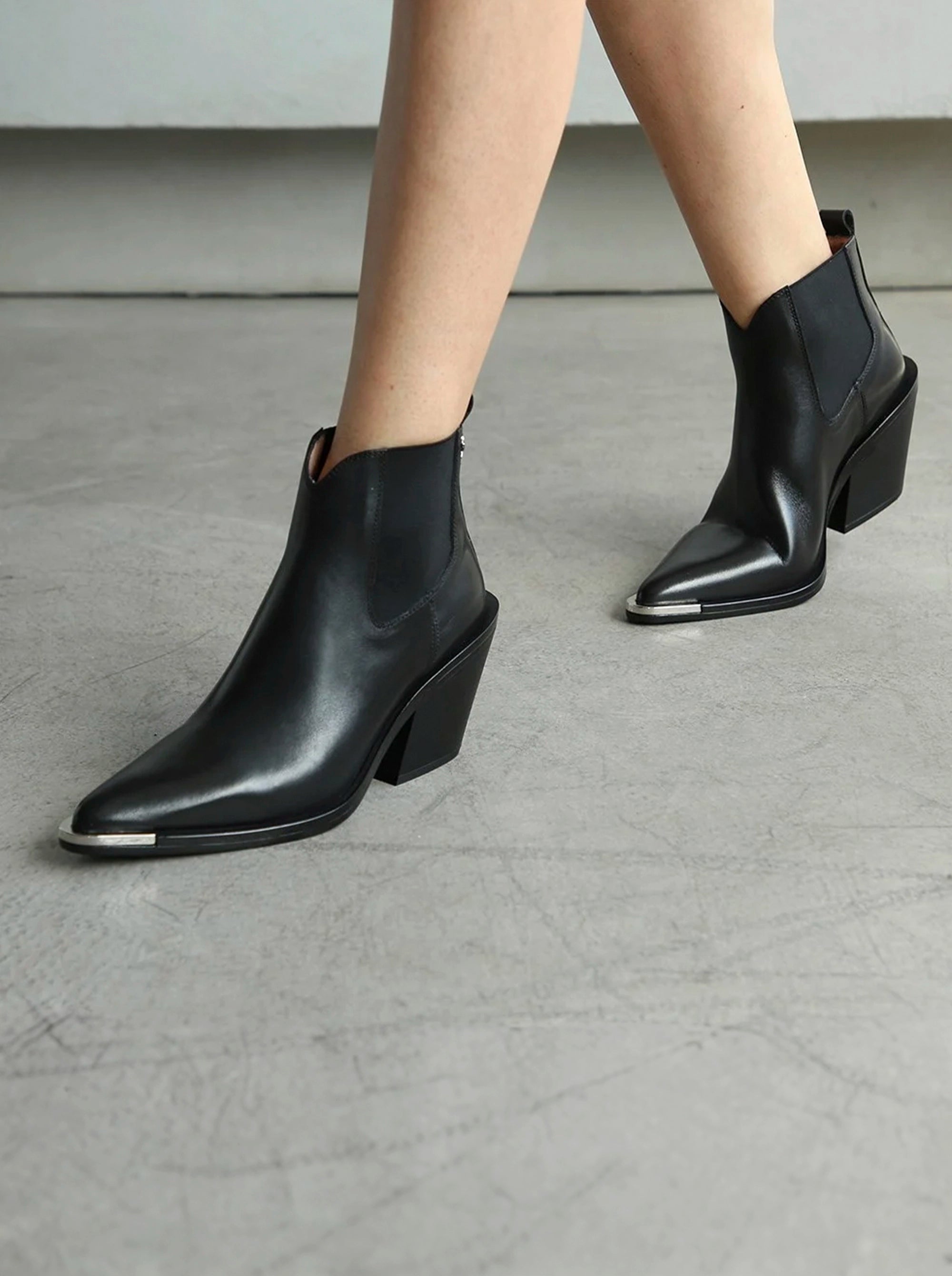 BELLINI BLACK LEATHER BOOTIES