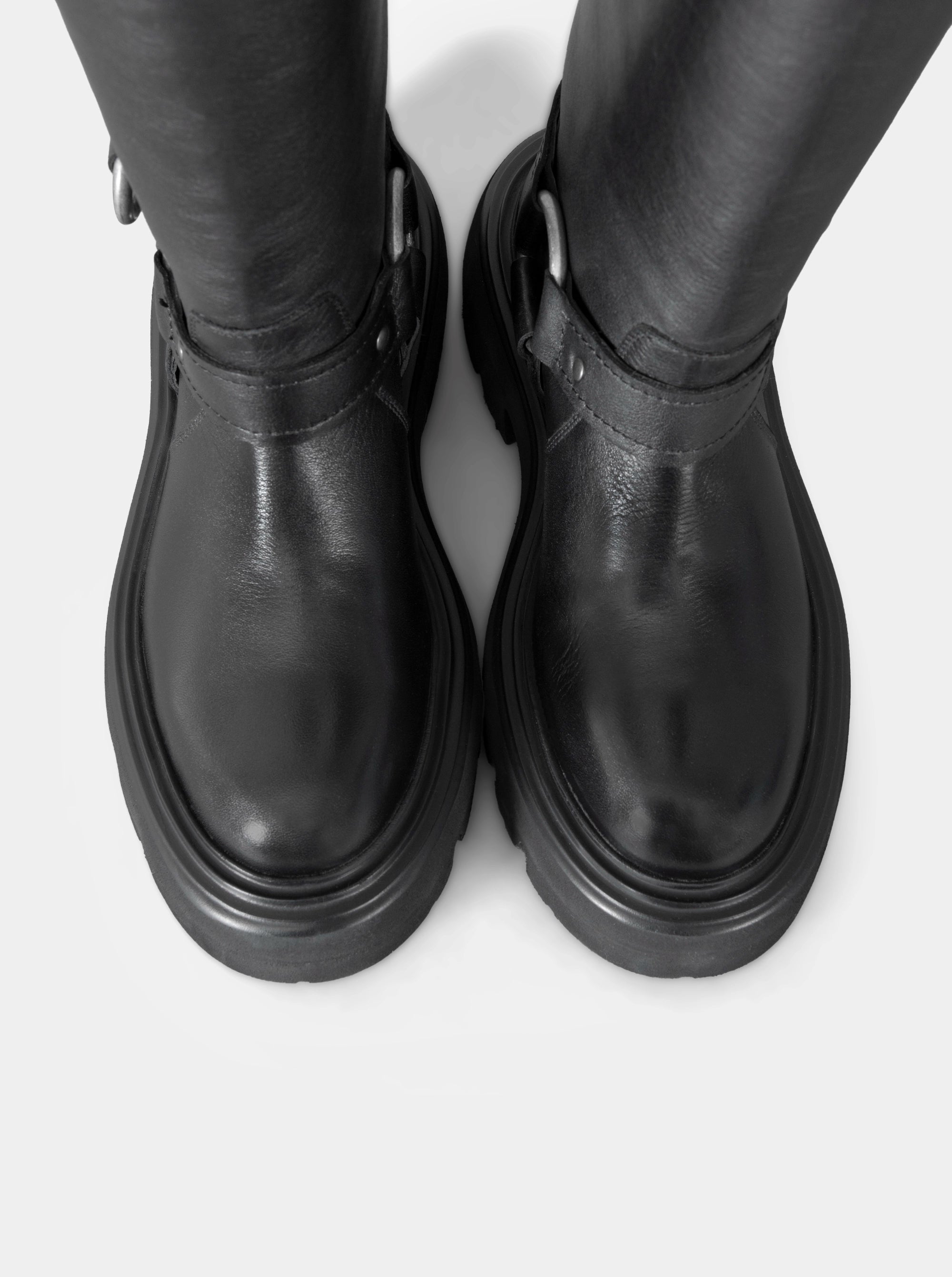 CABLE BLACK LEATHER BOOTS