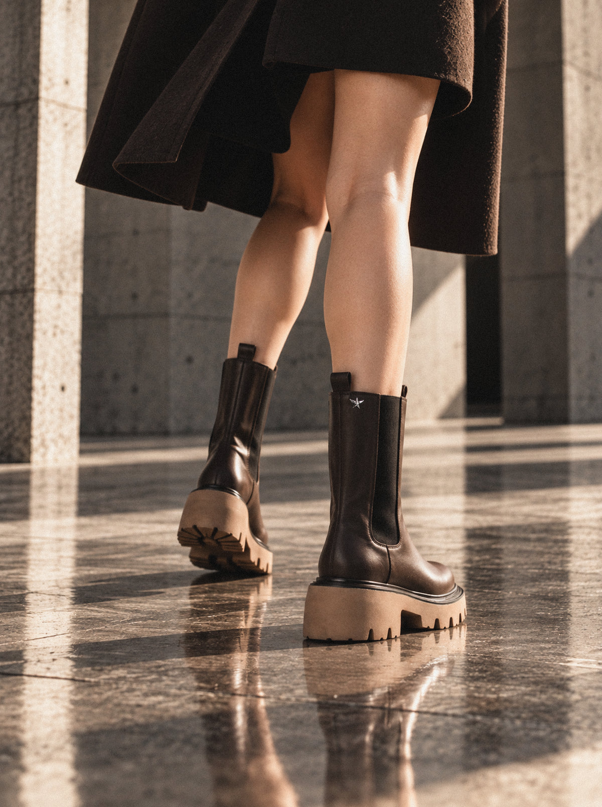 CONTAC BROWN LEATHER BOOTIES