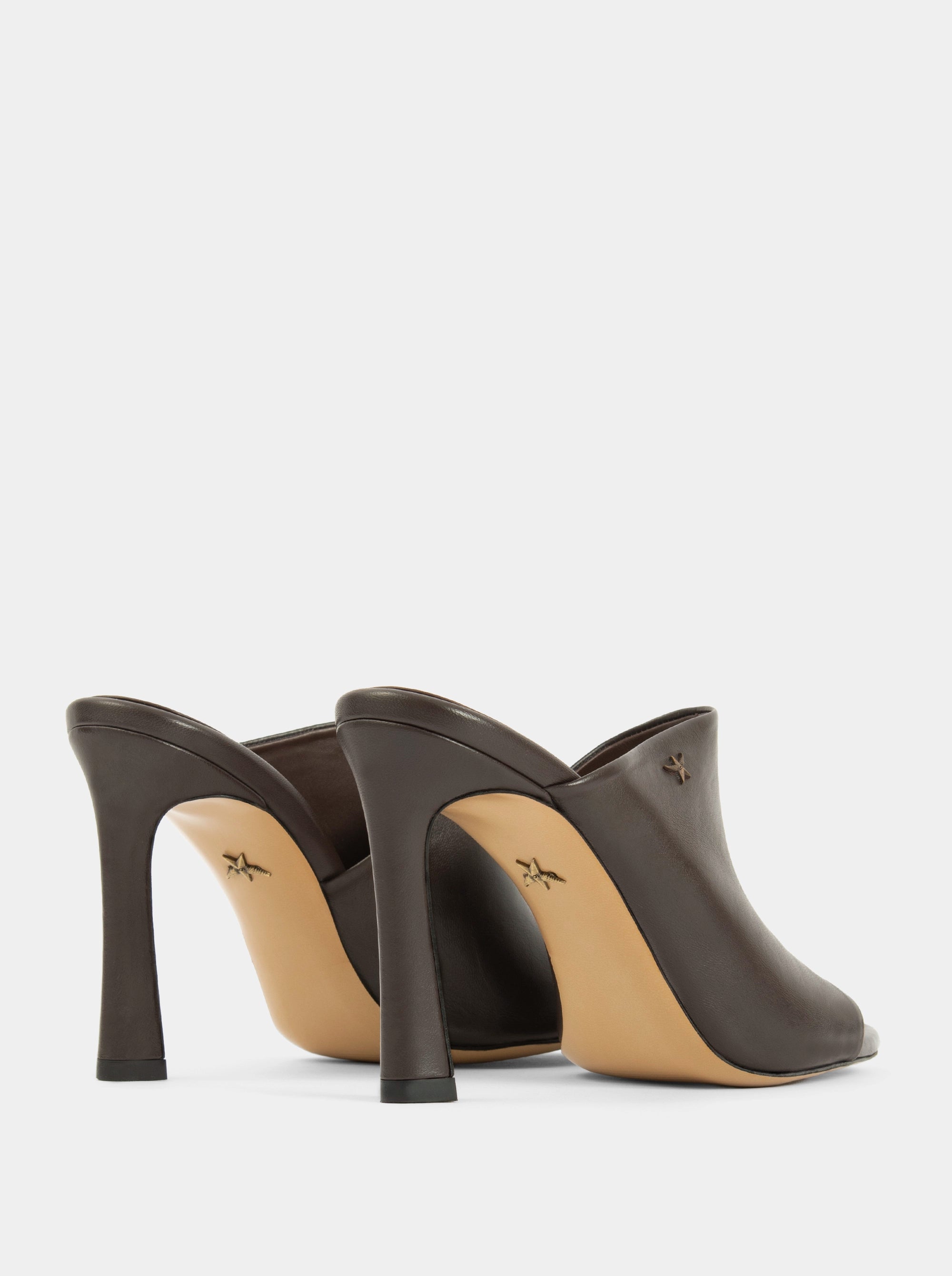 CUT DARK BROWN LEATHER SANDALS