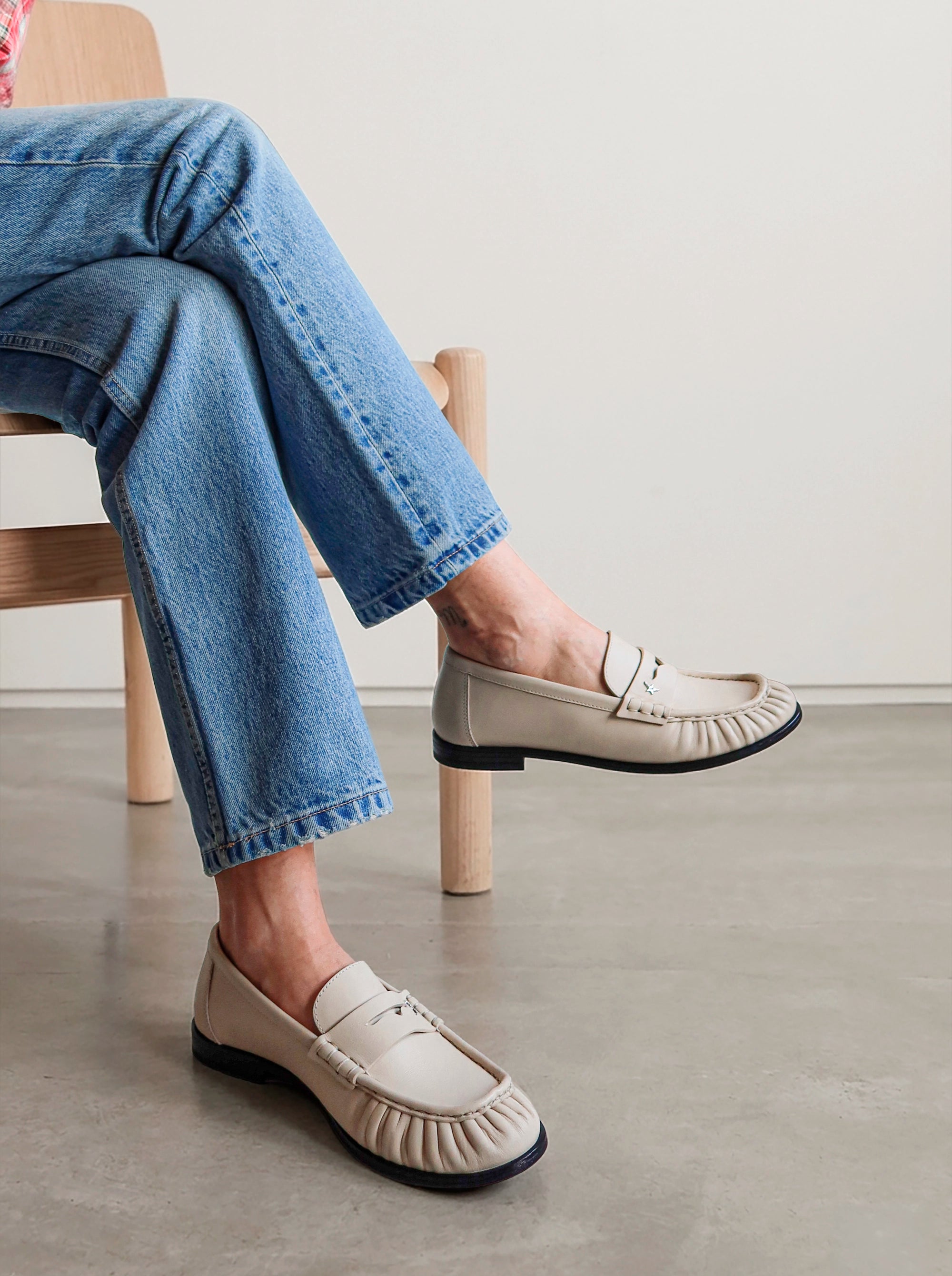 DROP BEIGE LETHER SHOES