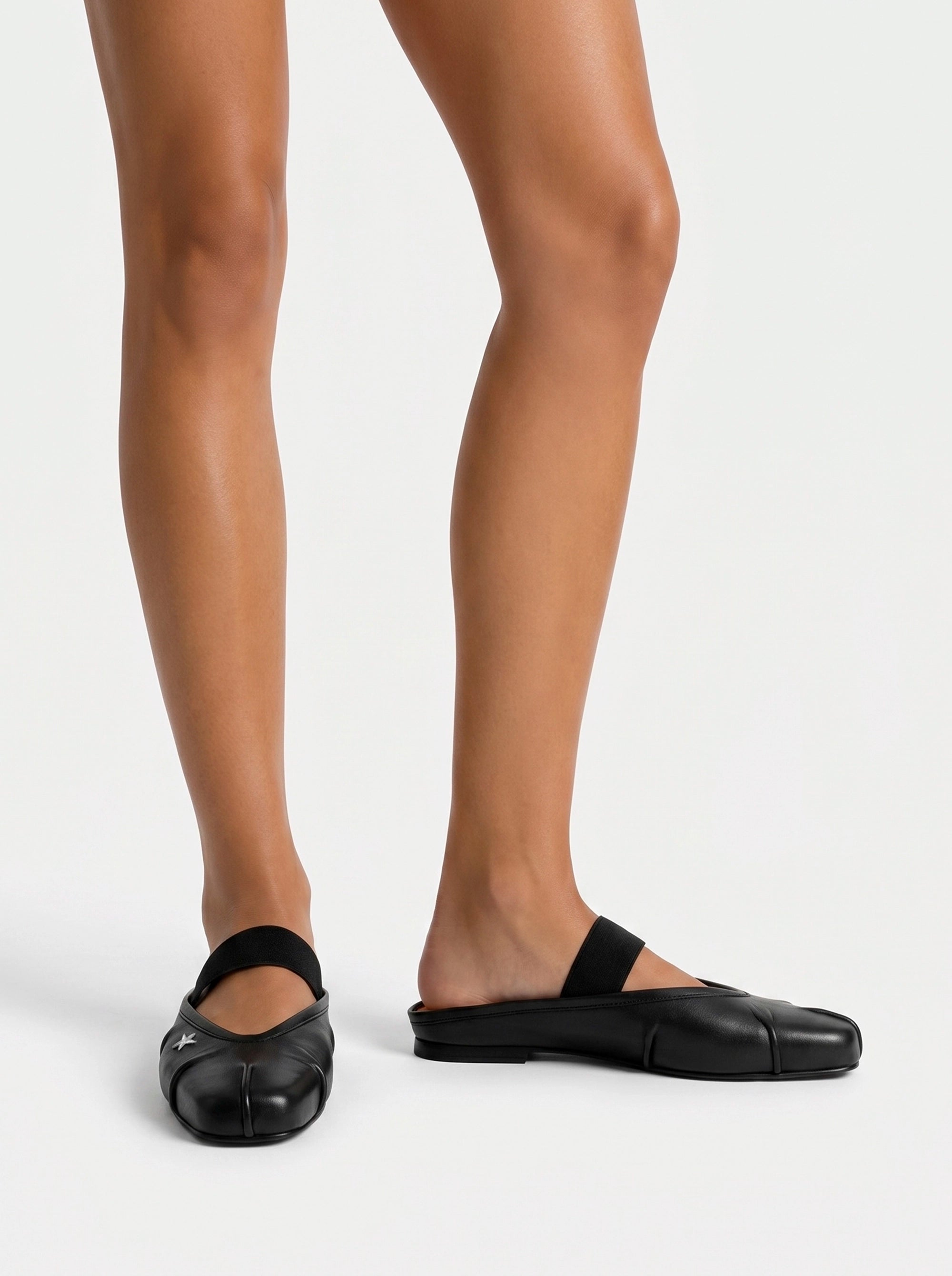 DUDE BLACK LEATHER BALLET FLATS