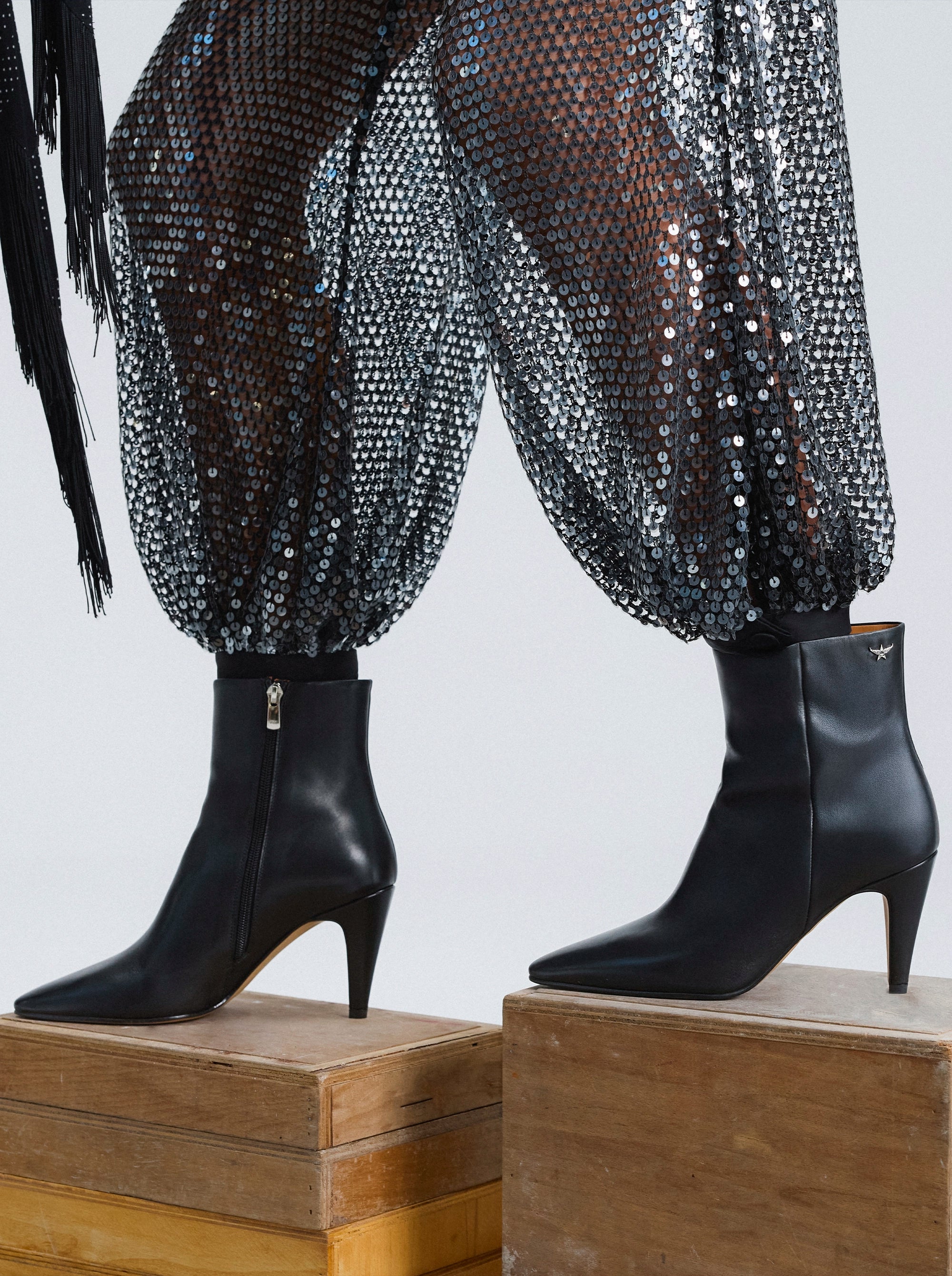 MOON BLACK LEATHER BOOTIES