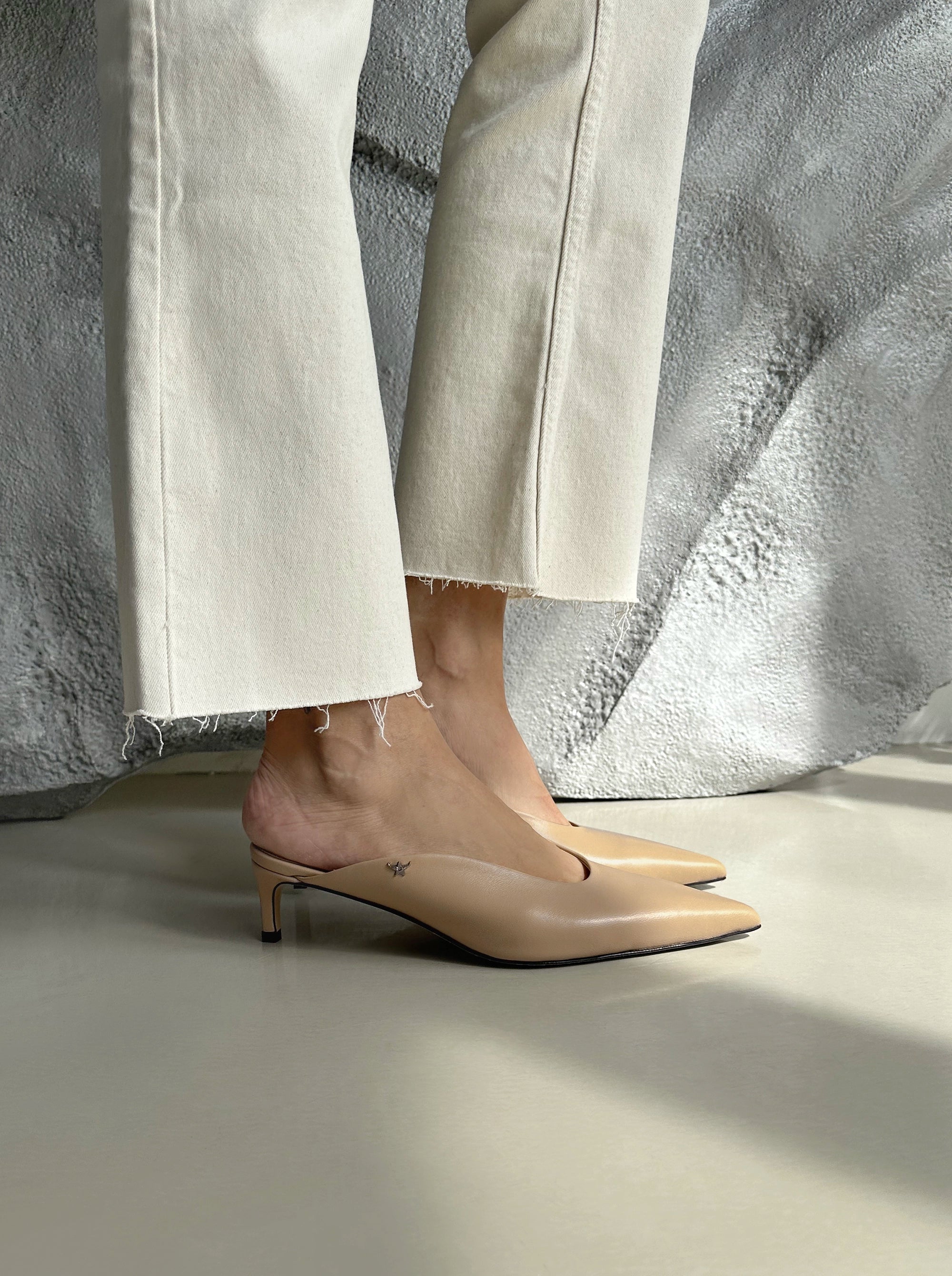 KATY BEIGE LEATHER MULES