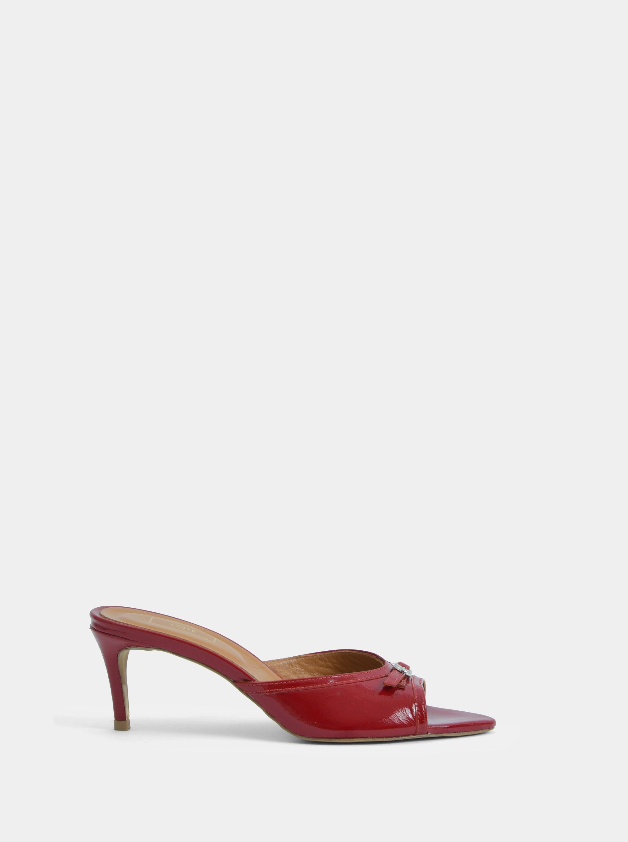 SM-01 RED PATENT SLIPPERS