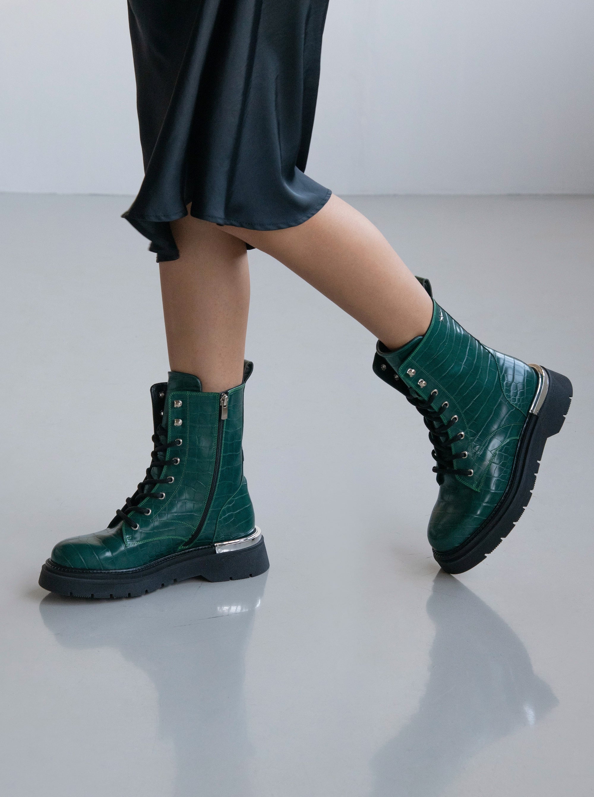 MILO GREEN CROCO BOOTIES