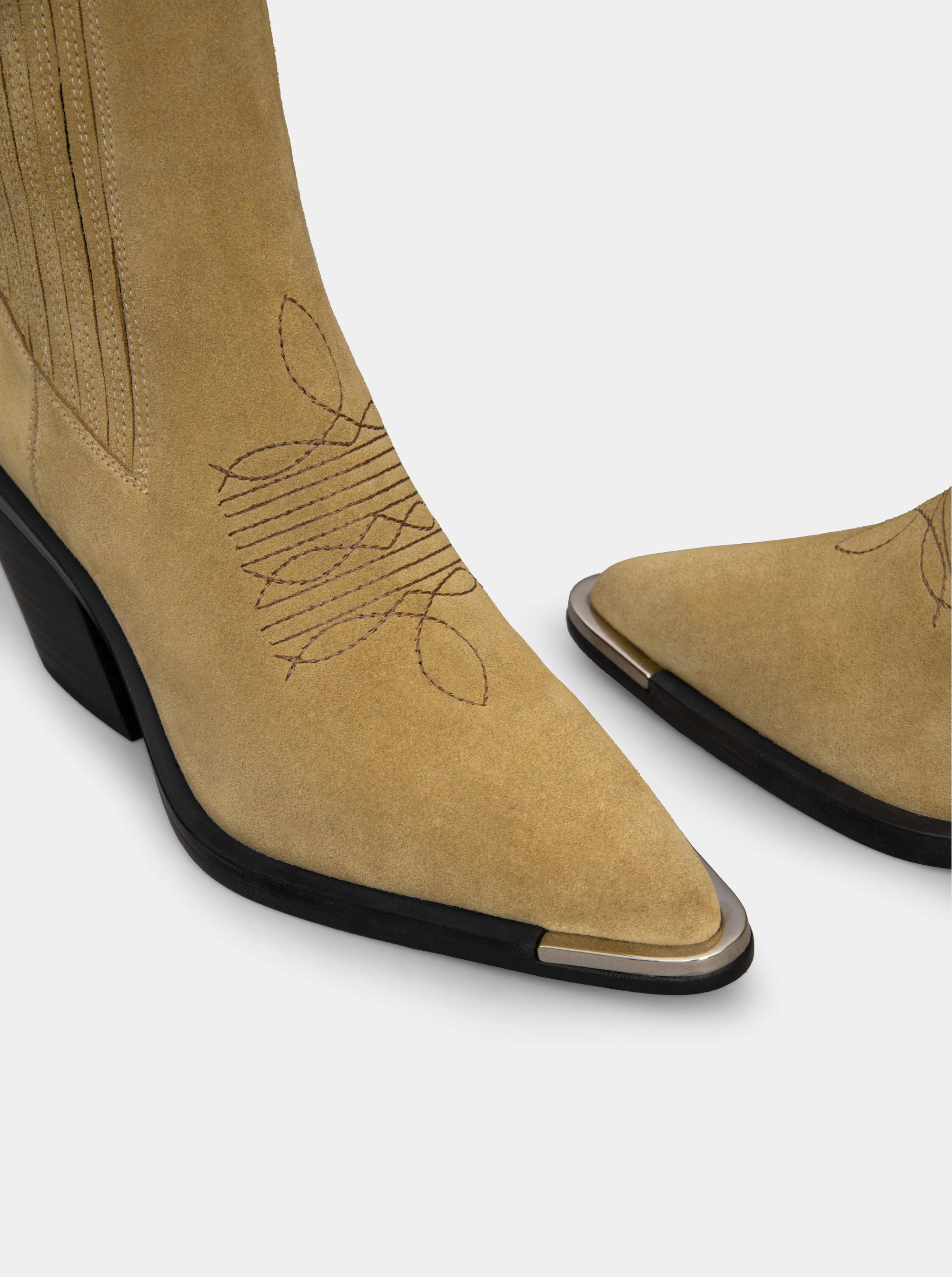 NELLA CAPPUCCINO SUEDE BOOTIES