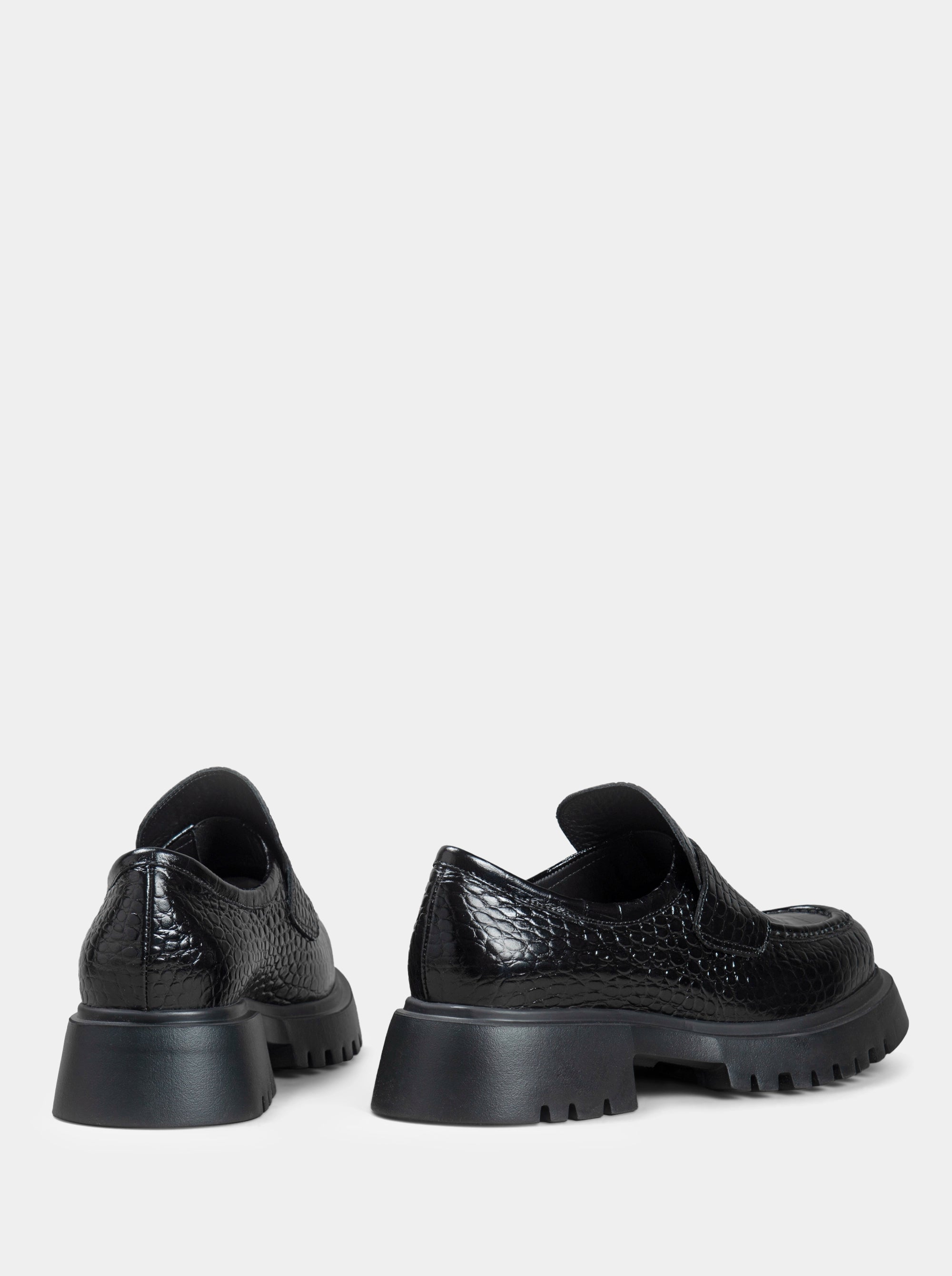 NEW MAC BLACK CROCO SHOES