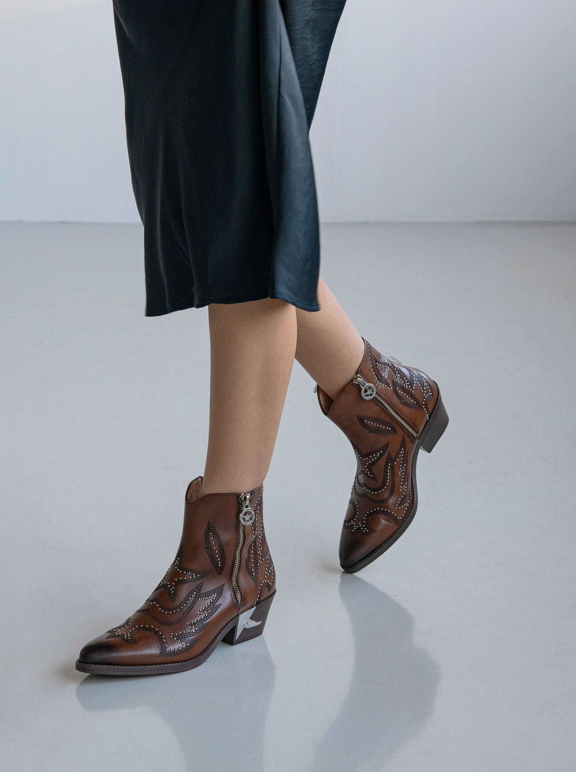 SILVA BROWN LEATHER BOOTIES