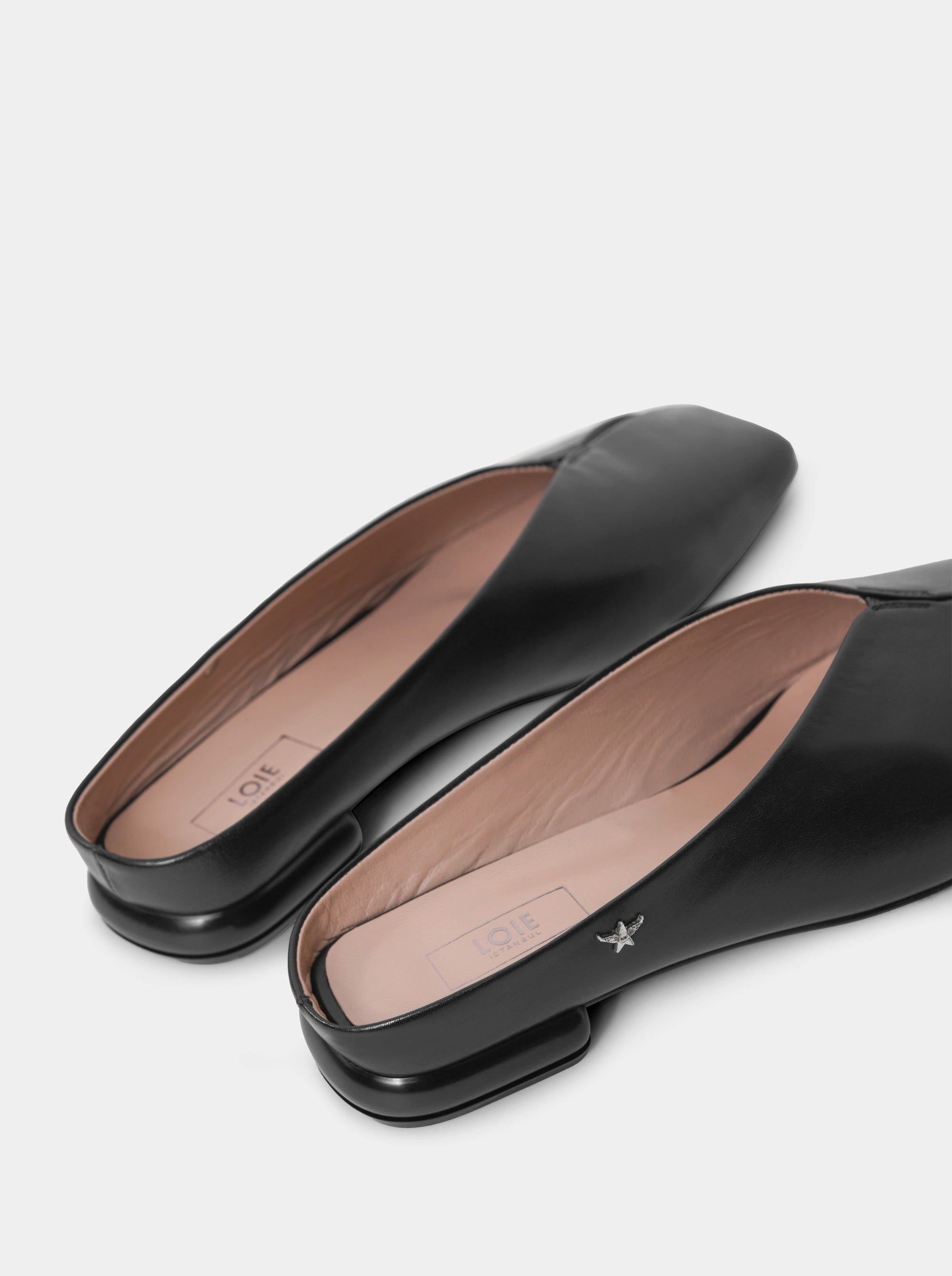 SIMA BLACK LEATHER SLIPPERS