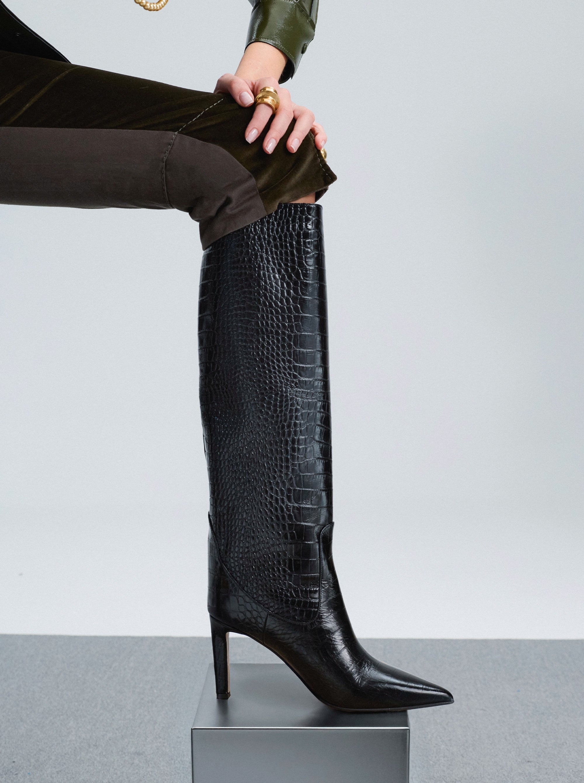 VISCA BLACK CROCO BOOTS