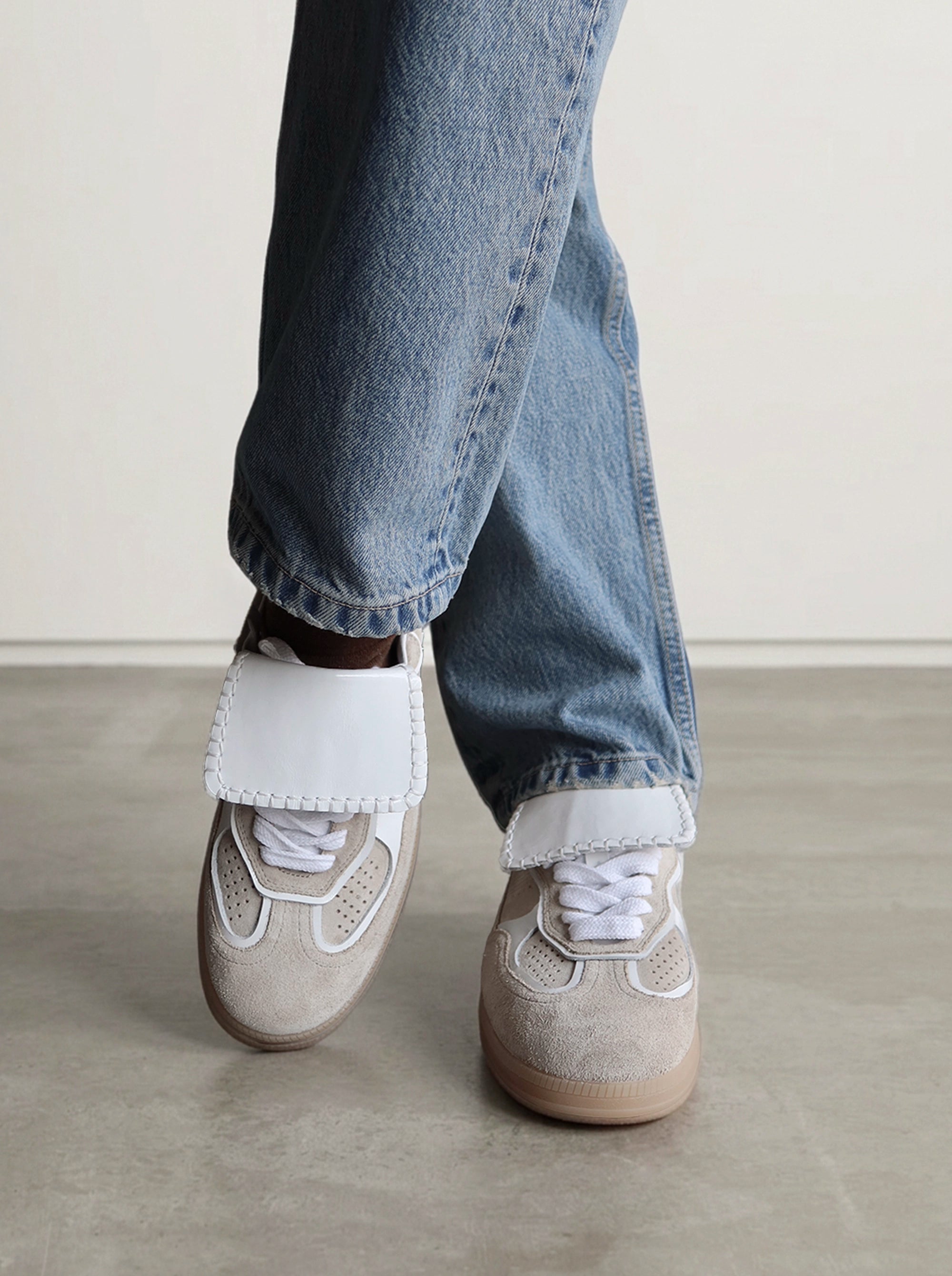 STELLA BEIGE SUEDE SNEAKERS