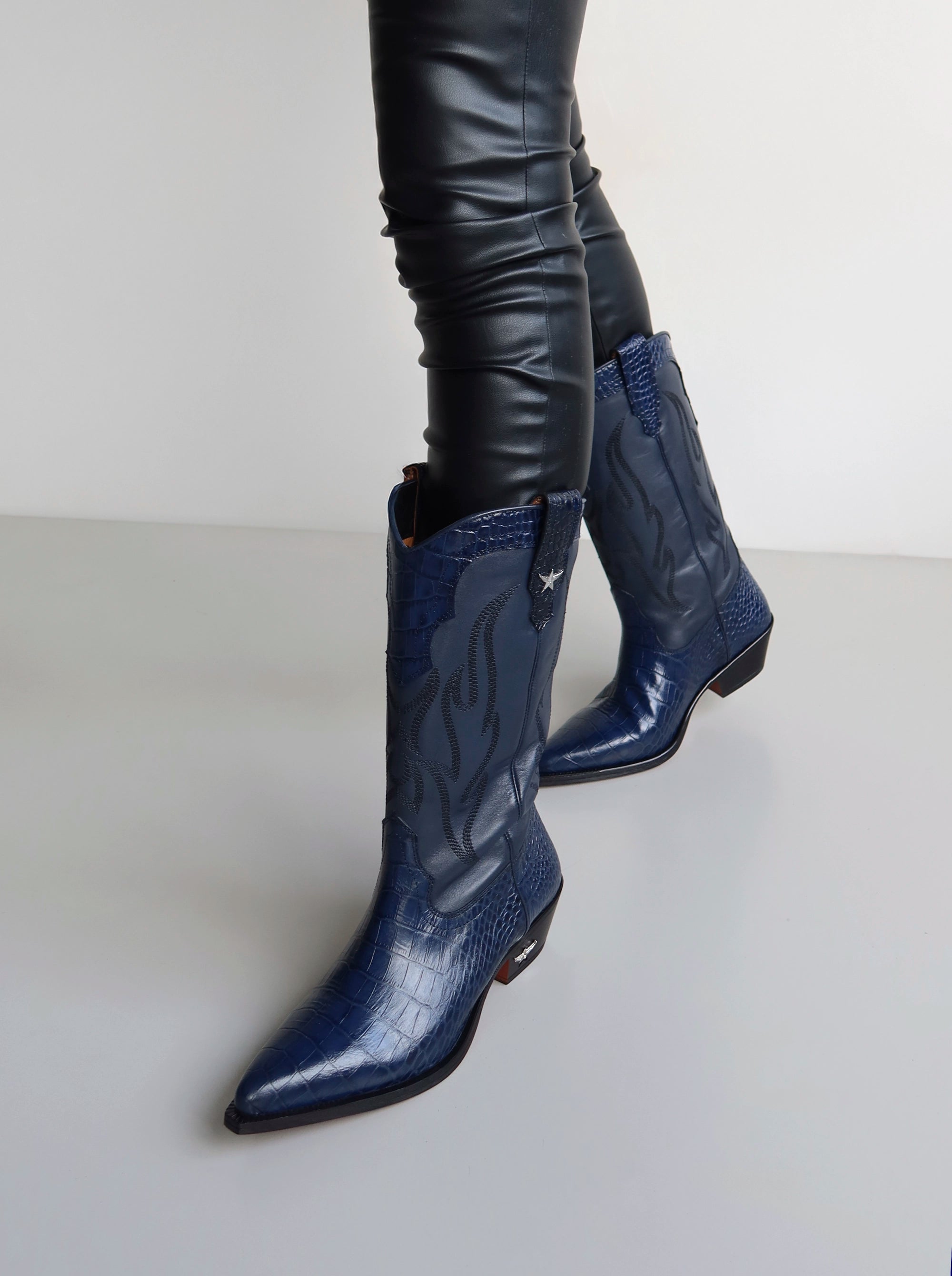 TEXAS NAVY BLUE CROCO BOOTS